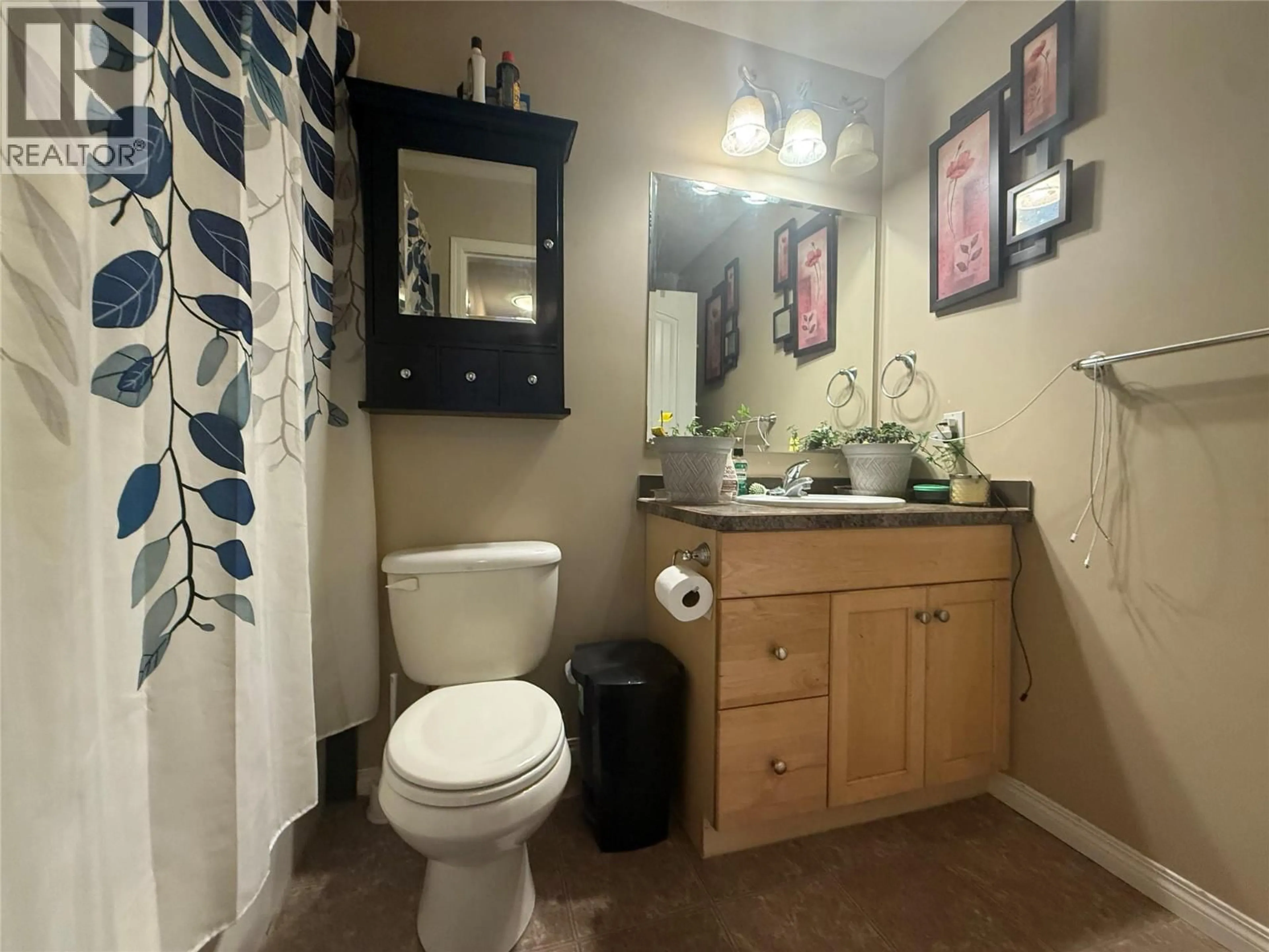 Standard bathroom, unknown for 6 - 801 96 AVENUE, Dawson Creek British Columbia V1G0C5