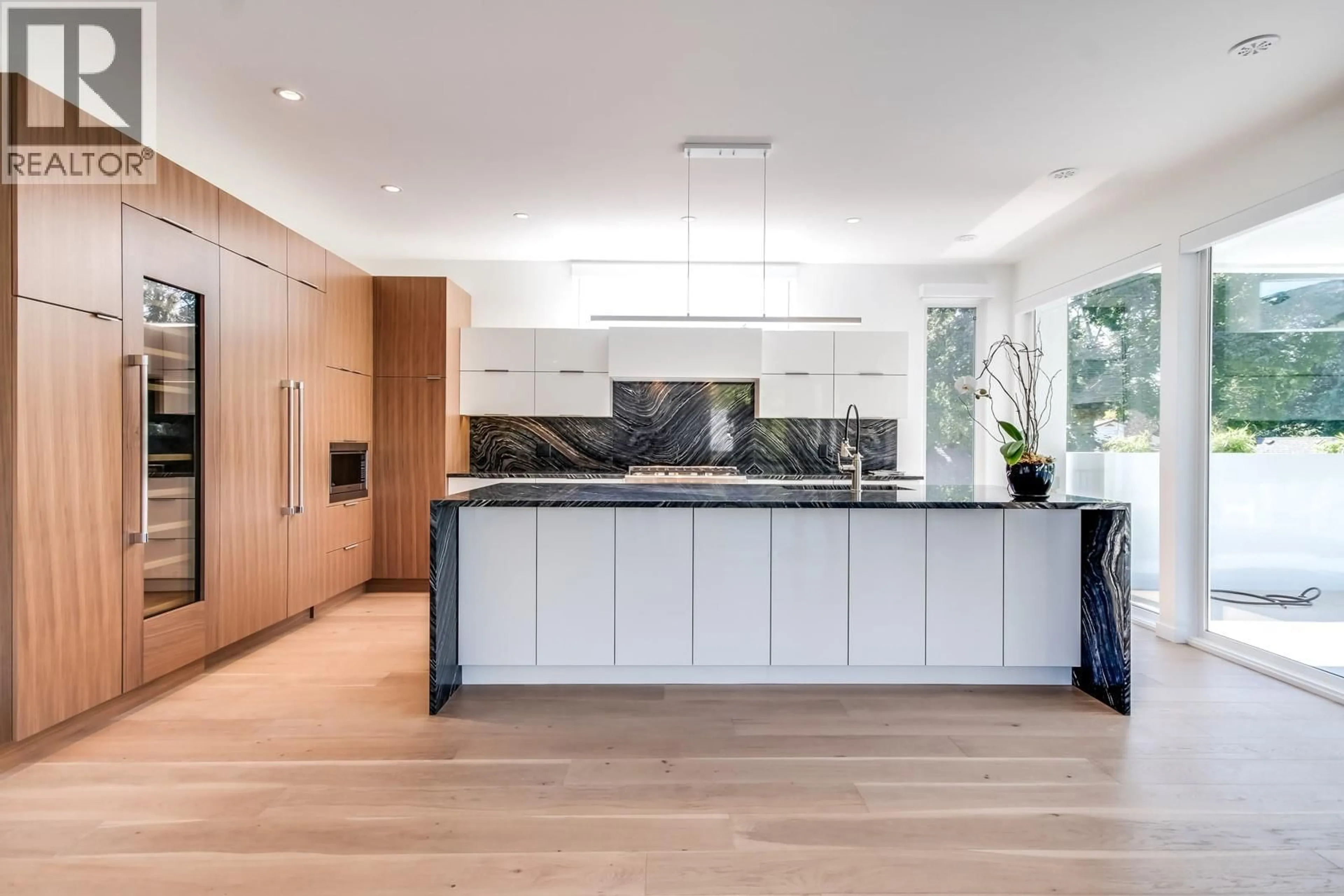Contemporary kitchen, ceramic/tile floor for 201 - 2630 BATH STREET, Kelowna British Columbia V1Y1M2