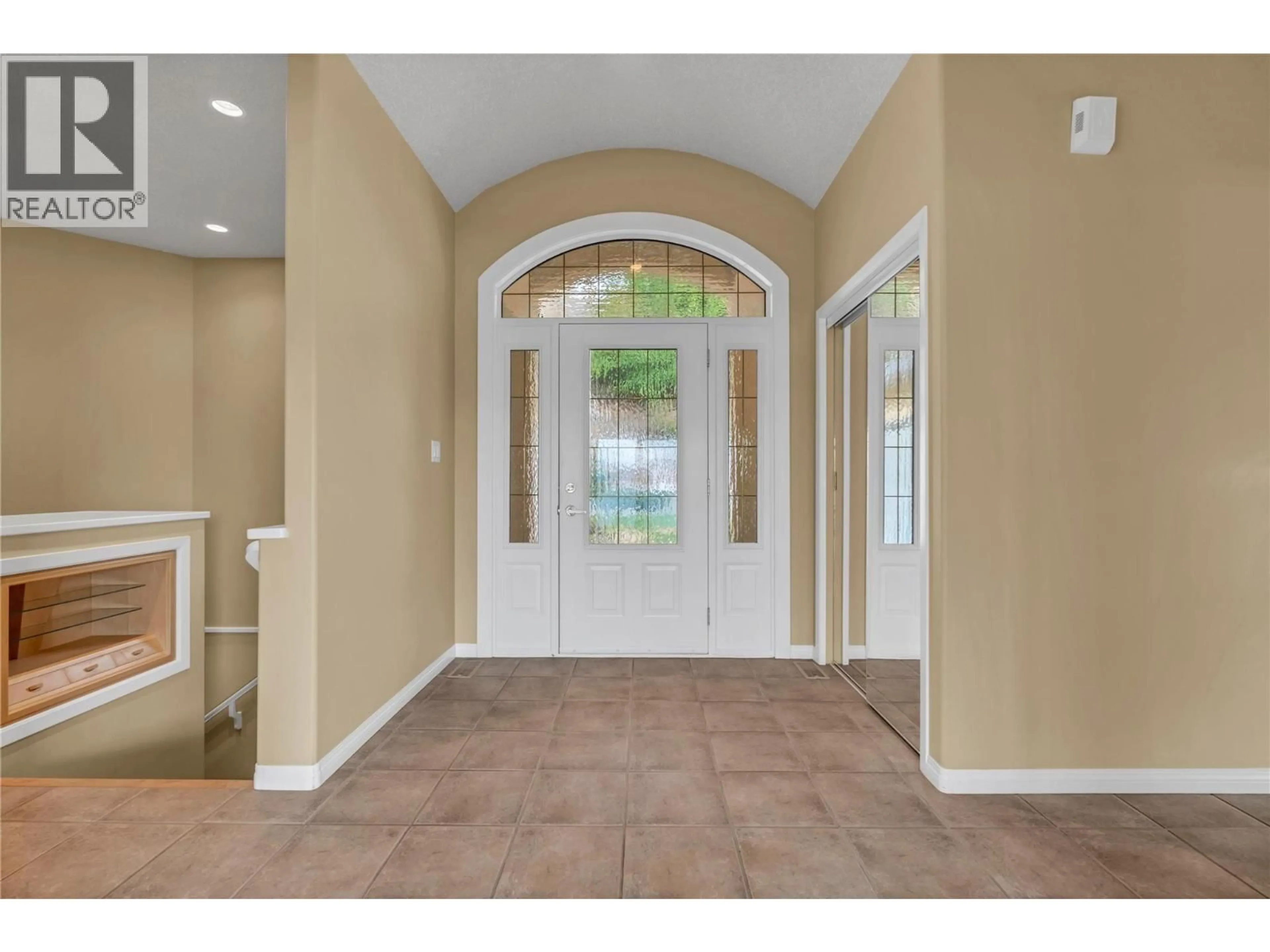 Indoor entryway for 2680 WINIFRED ROAD, Naramata British Columbia V0H1N1
