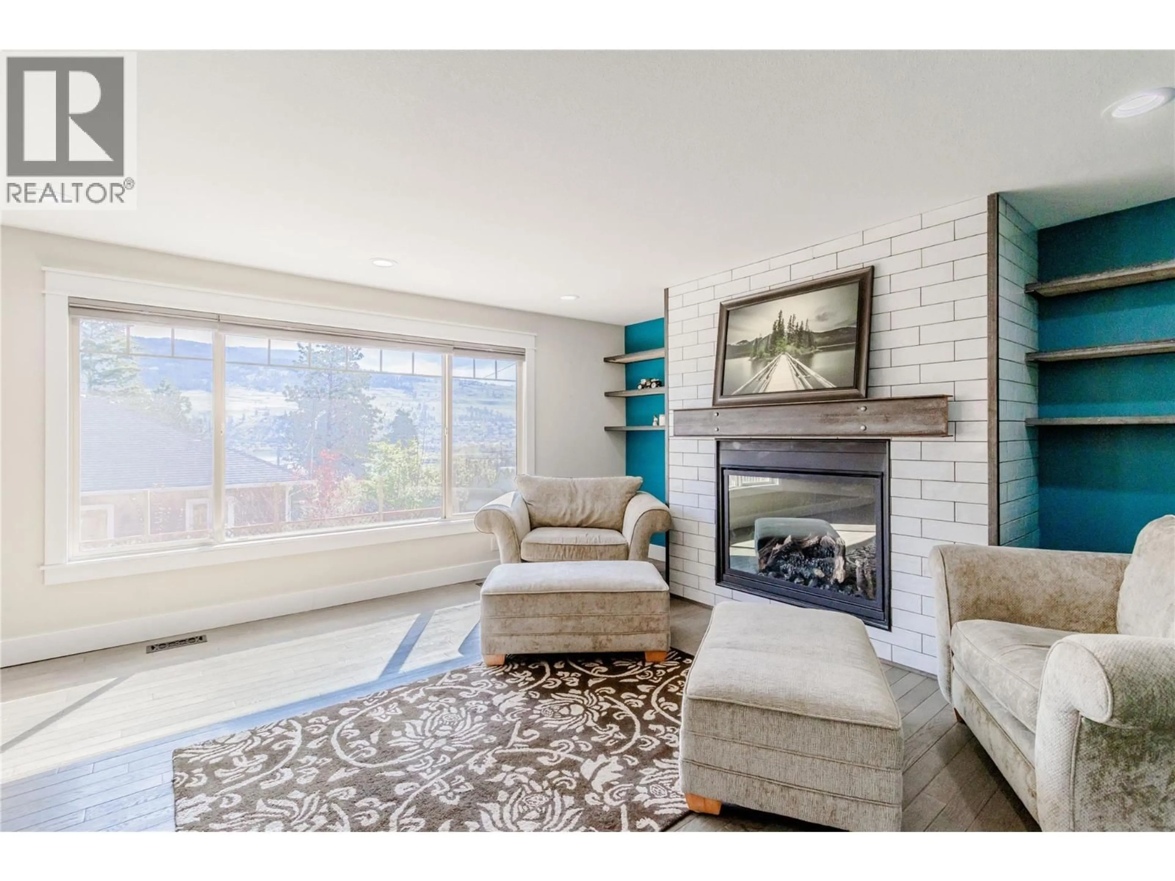 Living room with furniture, unknown for 11885 MIDDLETON ROAD, Lake Country British Columbia V4V1G9