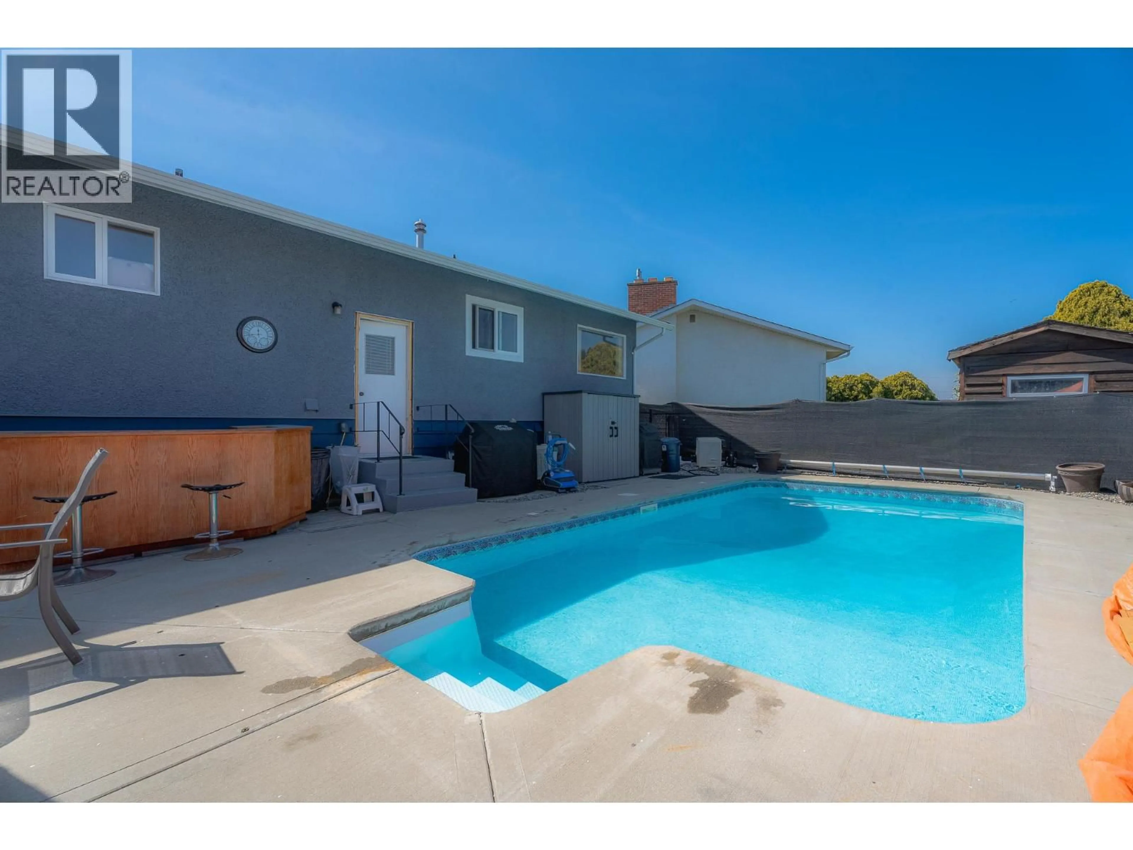 Pool for 664 SETON PLACE, Kamloops British Columbia V2B1X5