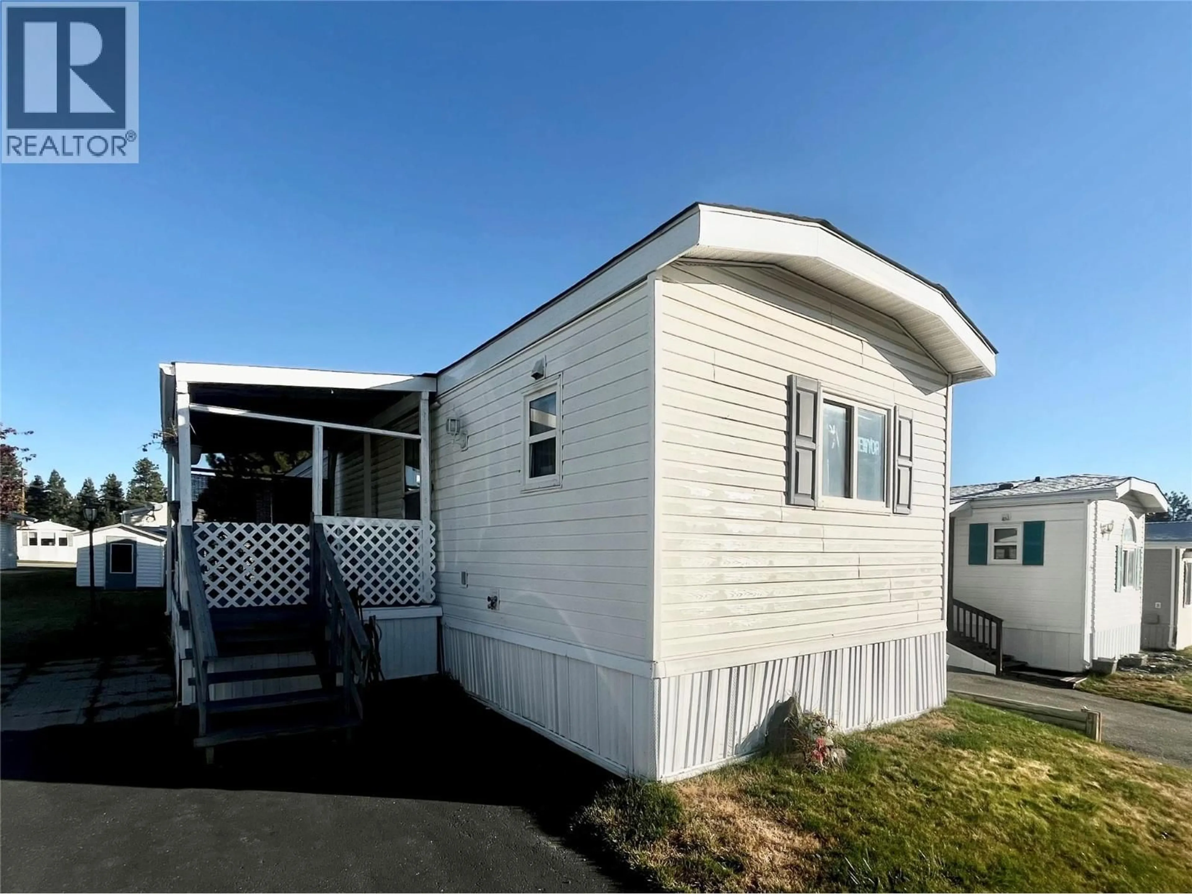 Home with vinyl exterior material, street for 13 - 2424 INDUSTRIAL RD 2 OTHER, Cranbrook British Columbia V1C6H3