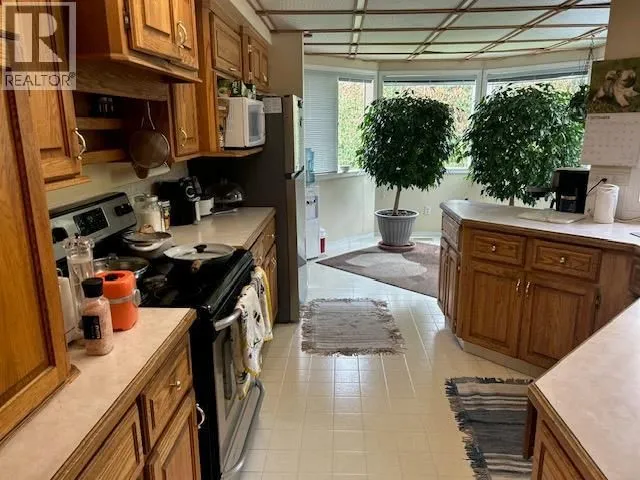 3599 LAKESHORE ROAD, Kelowna 5