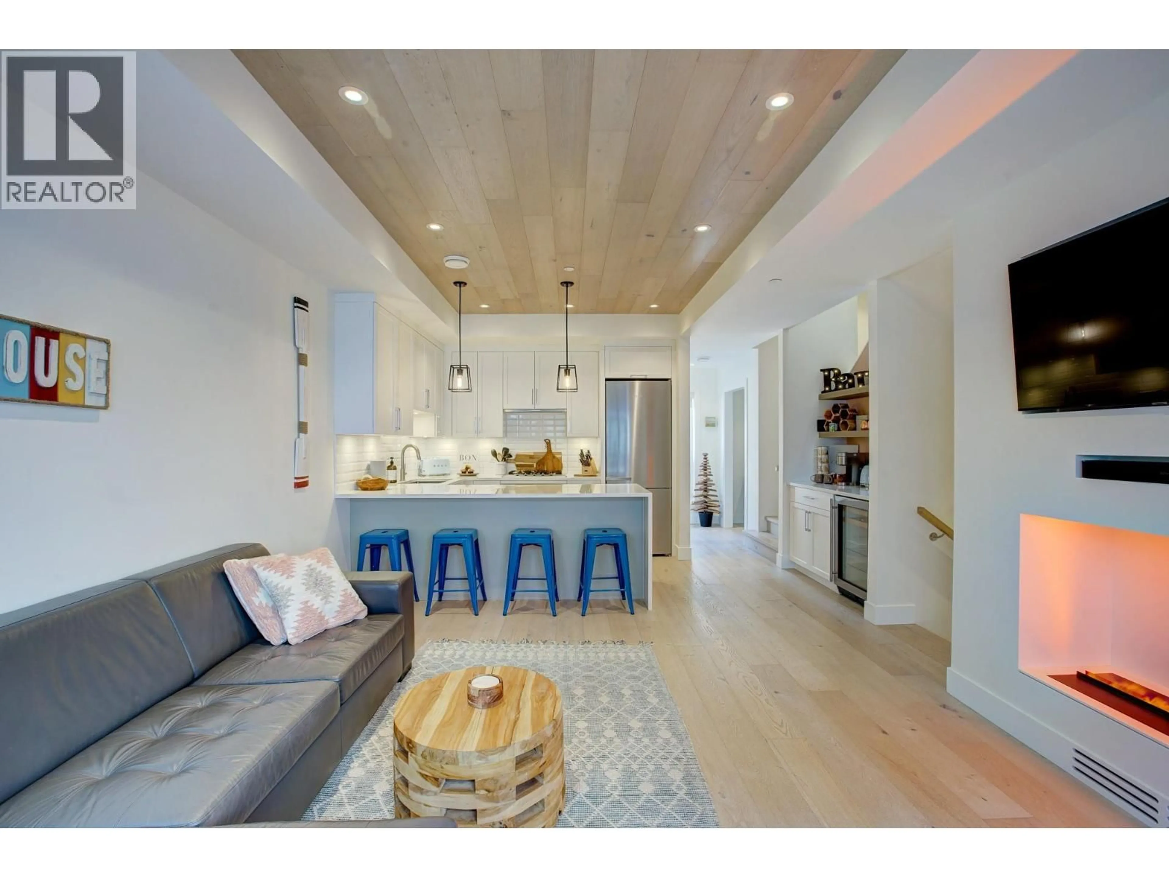 Open concept kitchen, unknown for 102 - 1308 RICHTER STREET, Kelowna British Columbia V1Y2L3