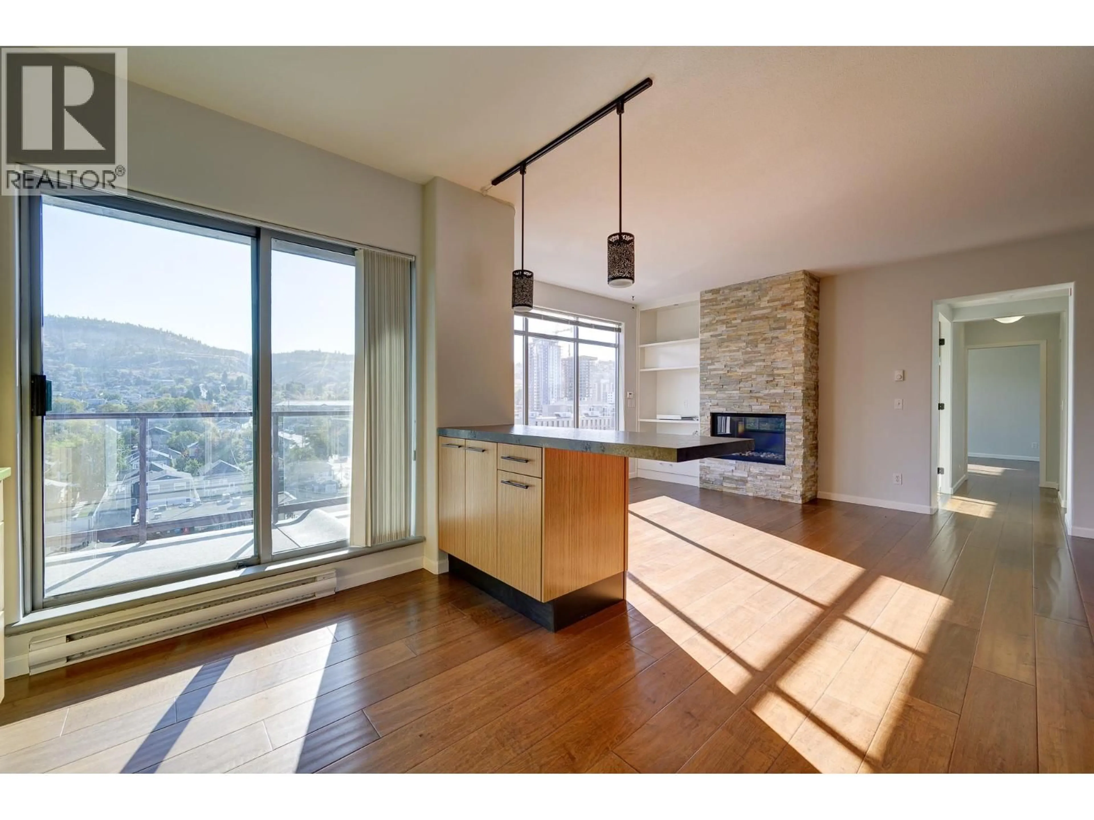 Open concept kitchen, unknown for 907 - 619 VICTORIA STREET, Kamloops British Columbia V2C6W7