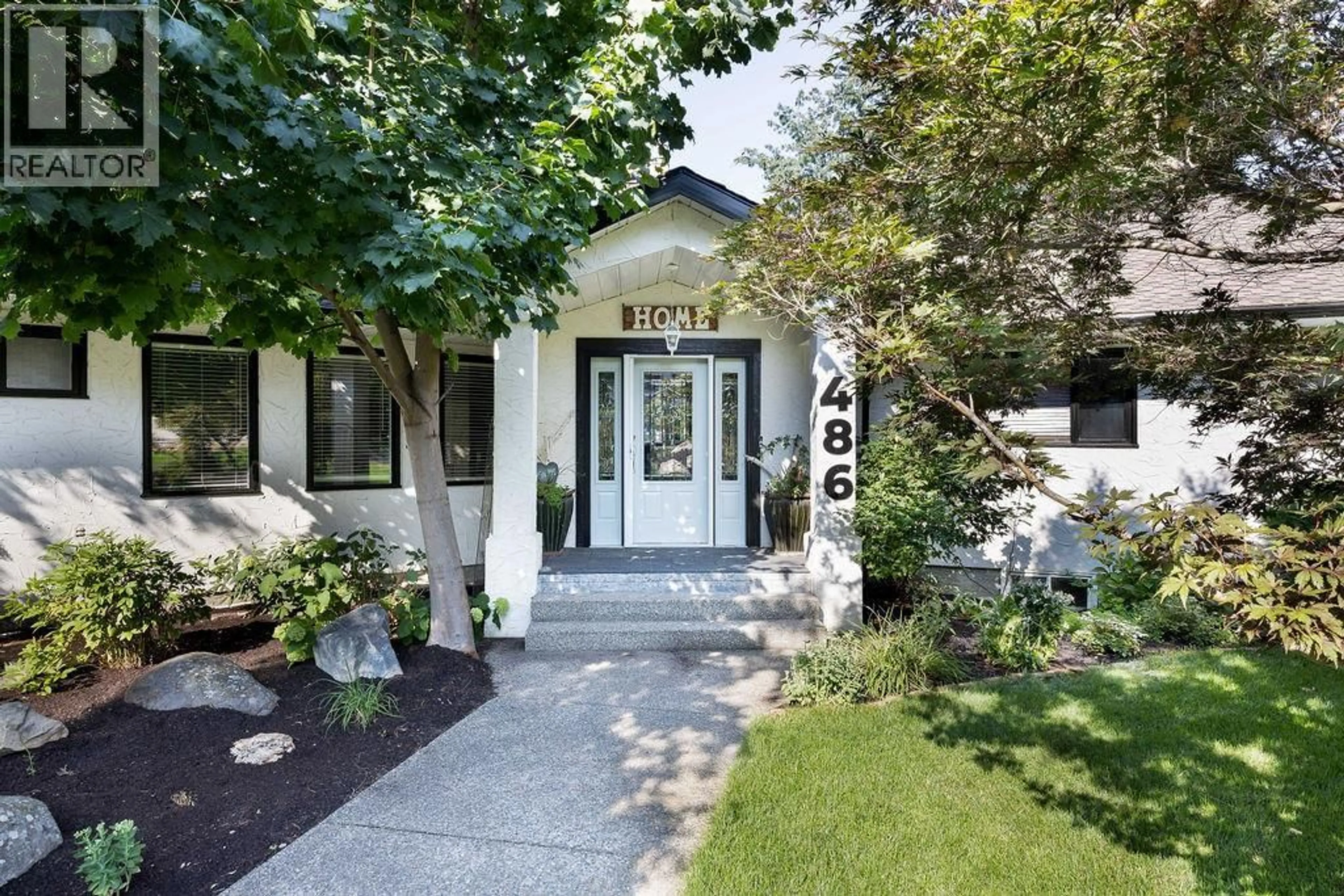 Indoor entryway for 486 TERRACE DRIVE, Coldstream British Columbia V1B2W9