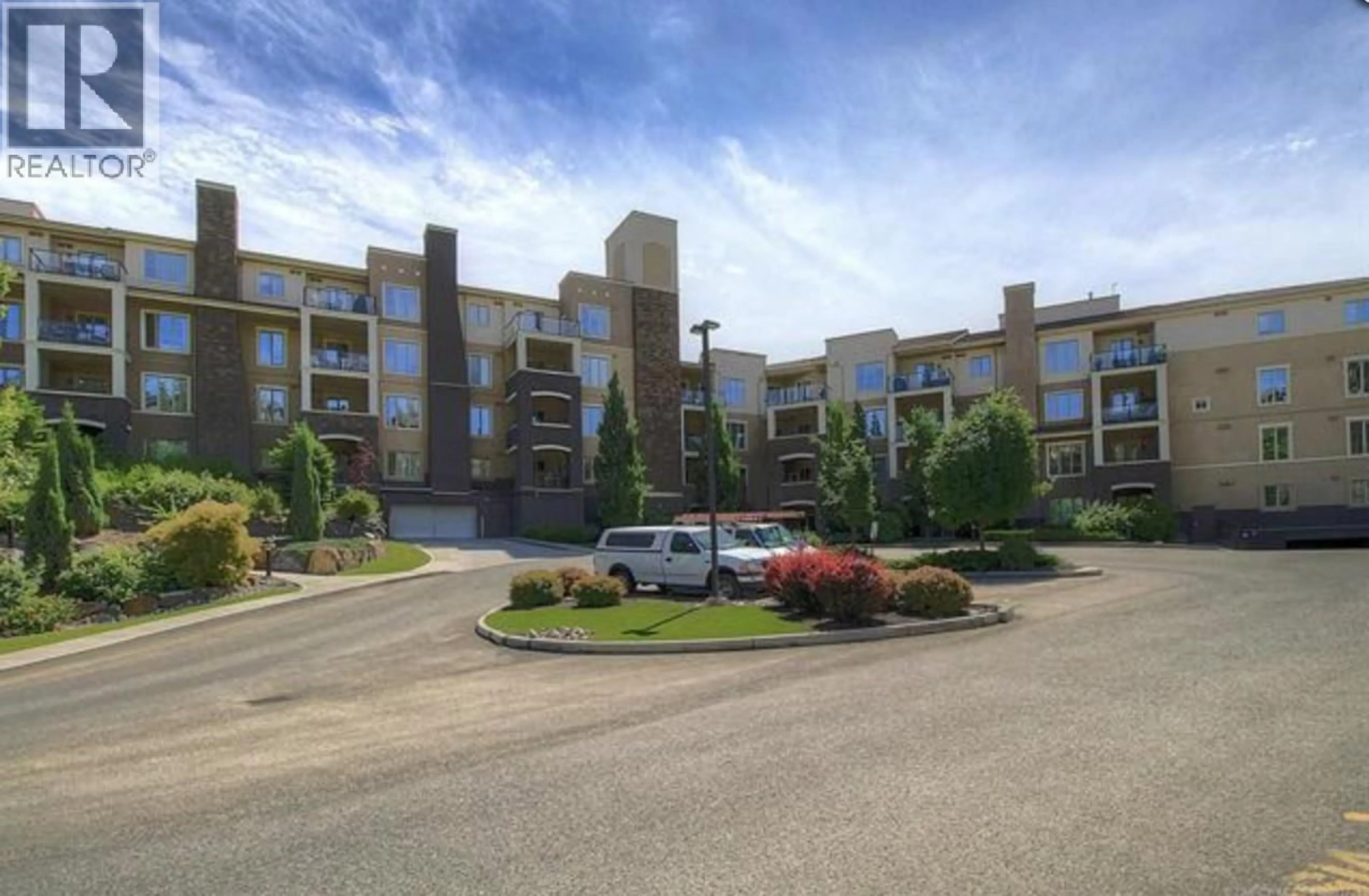 A pic from outside/outdoor area/front of a property/back of a property/a pic from drone, unknown for 2112 - 1873 COUNTRY CLUB DRIVE, Kelowna British Columbia V1V2W6