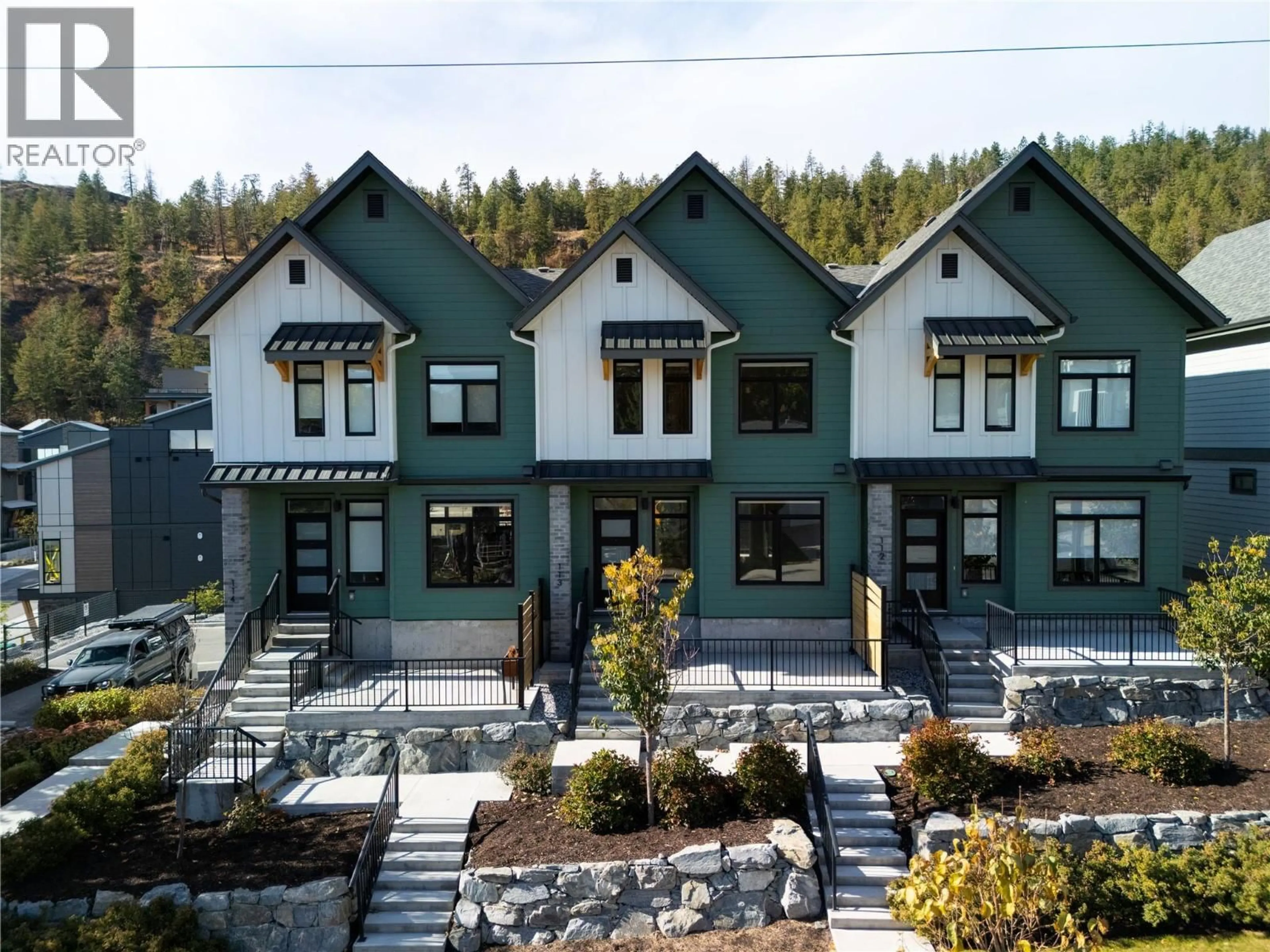 Home with vinyl exterior material, mountain view for 113 - 1435 CARA GLEN WAY, Kelowna British Columbia V1V0G1