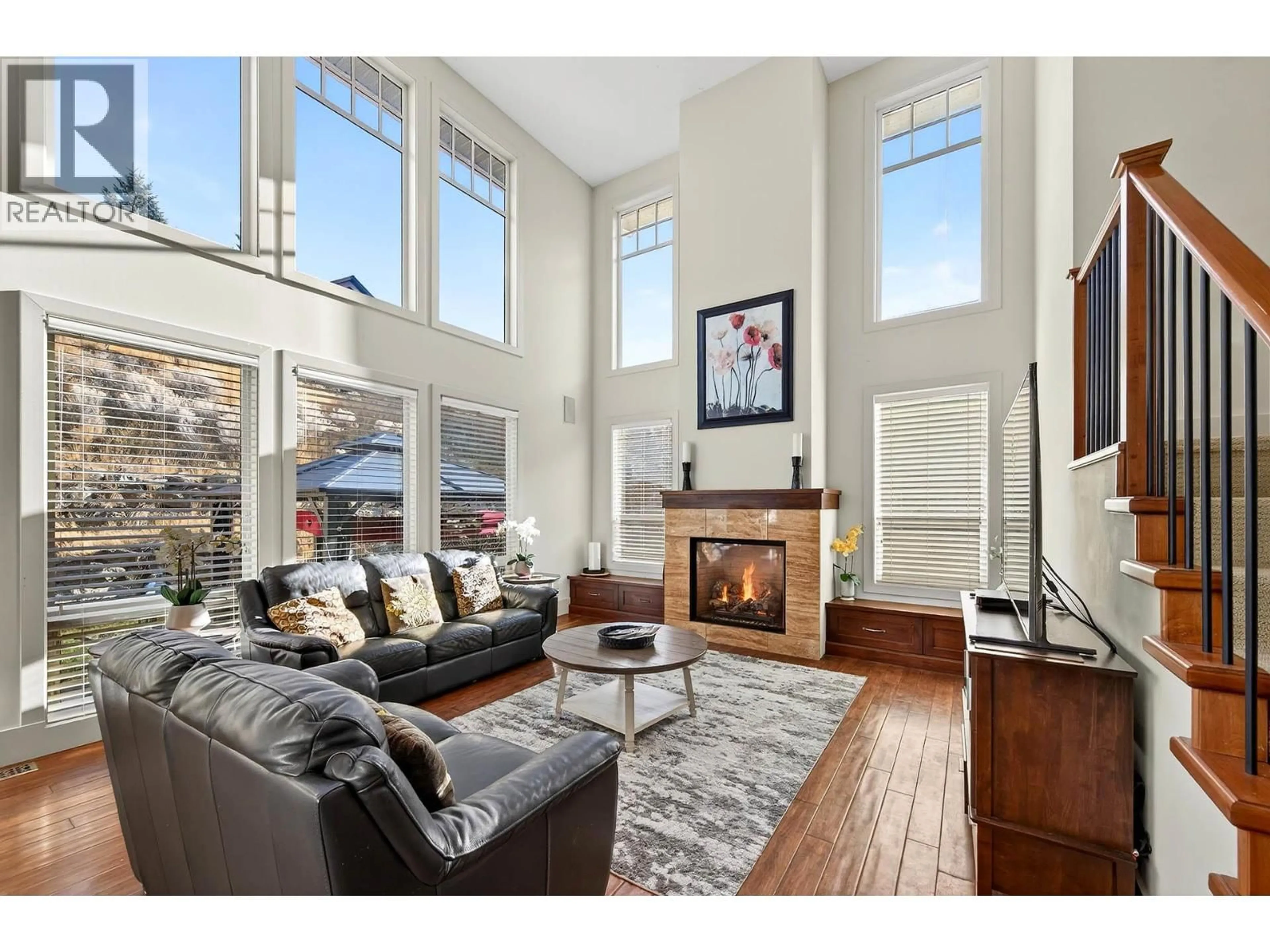 Living room with furniture, unknown for 2935 CHEAKAMUS PLACE, Kamloops British Columbia V2C2G2