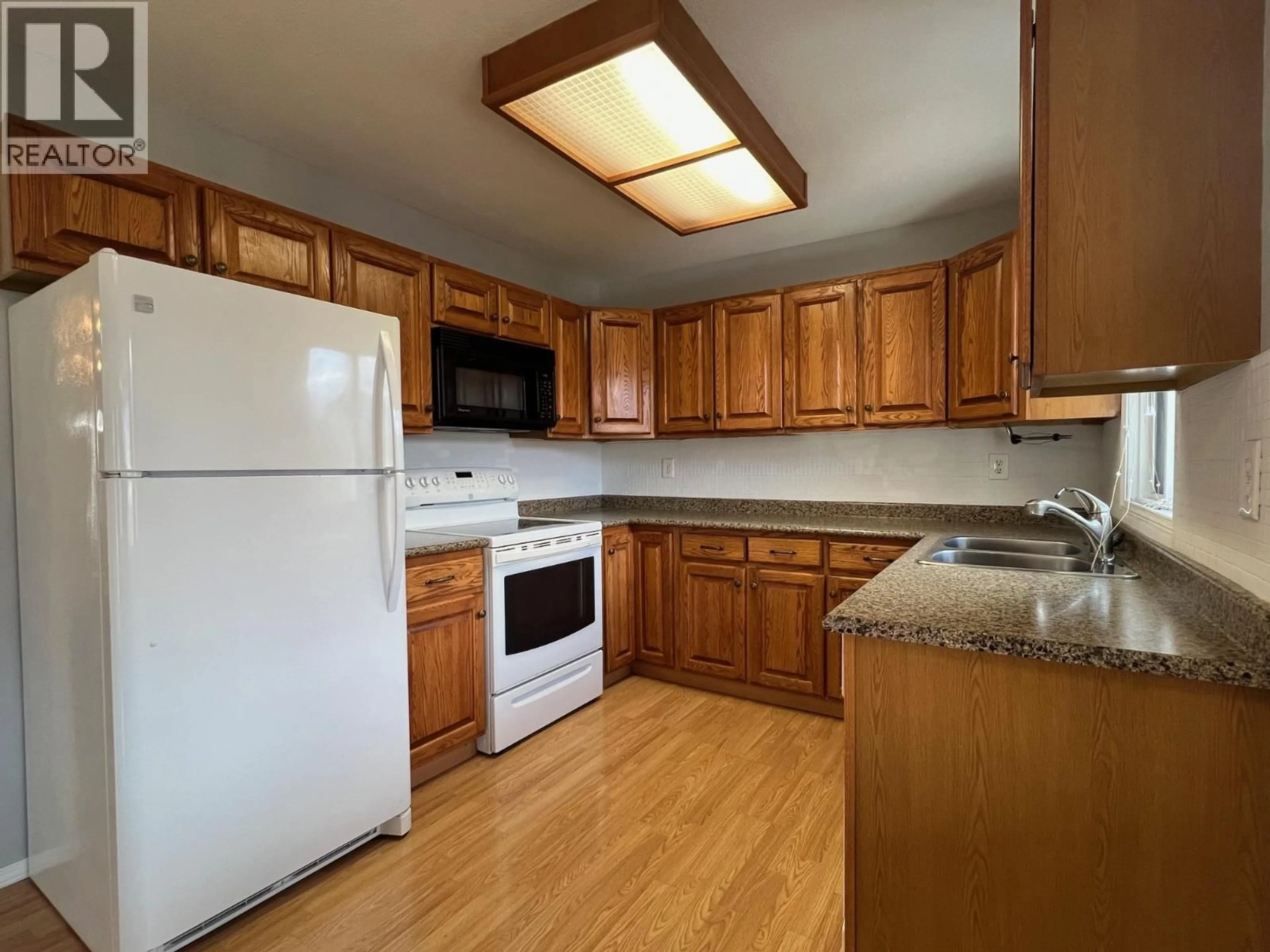 Standard kitchen, unknown for 102 1ST STREET, Vernon British Columbia V1H1Z1
