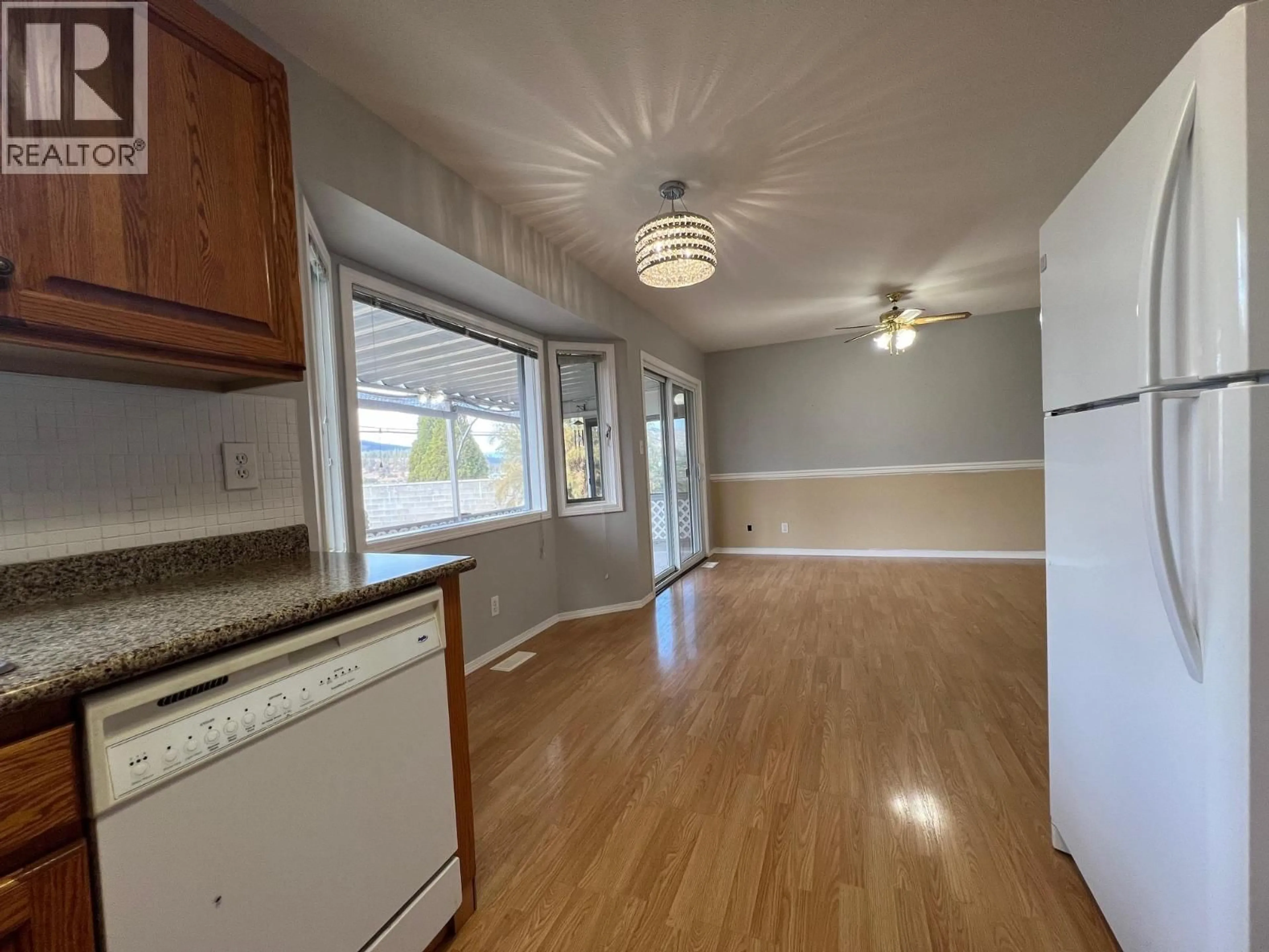 A pic of a room for 102 1ST STREET, Vernon British Columbia V1H1Z1