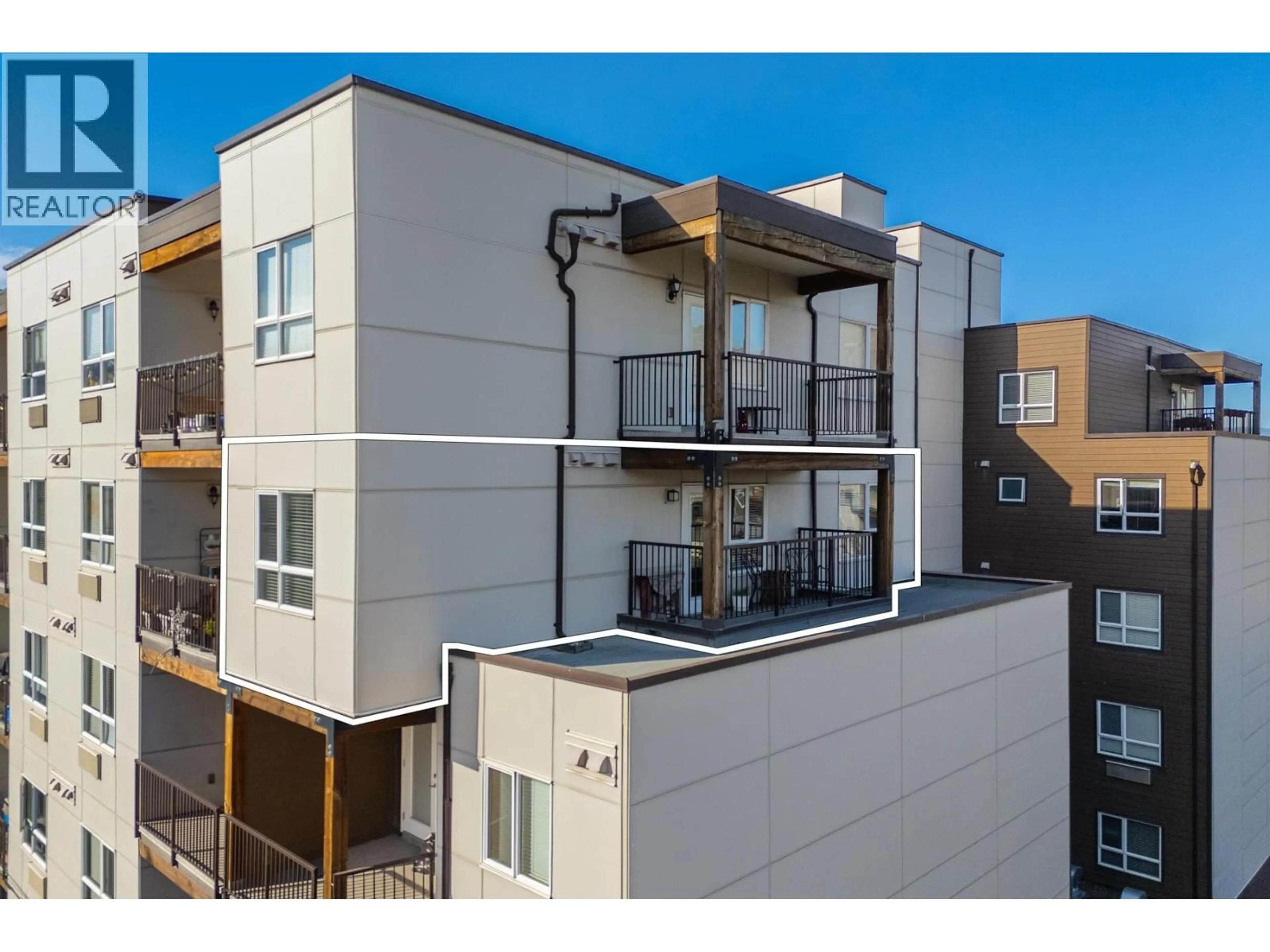 A pic from outside/outdoor area/front of a property/back of a property/a pic from drone, city buildings view from balcony for 511 - 429 ST PAUL STREET, Kamloops British Columbia V2C2J7