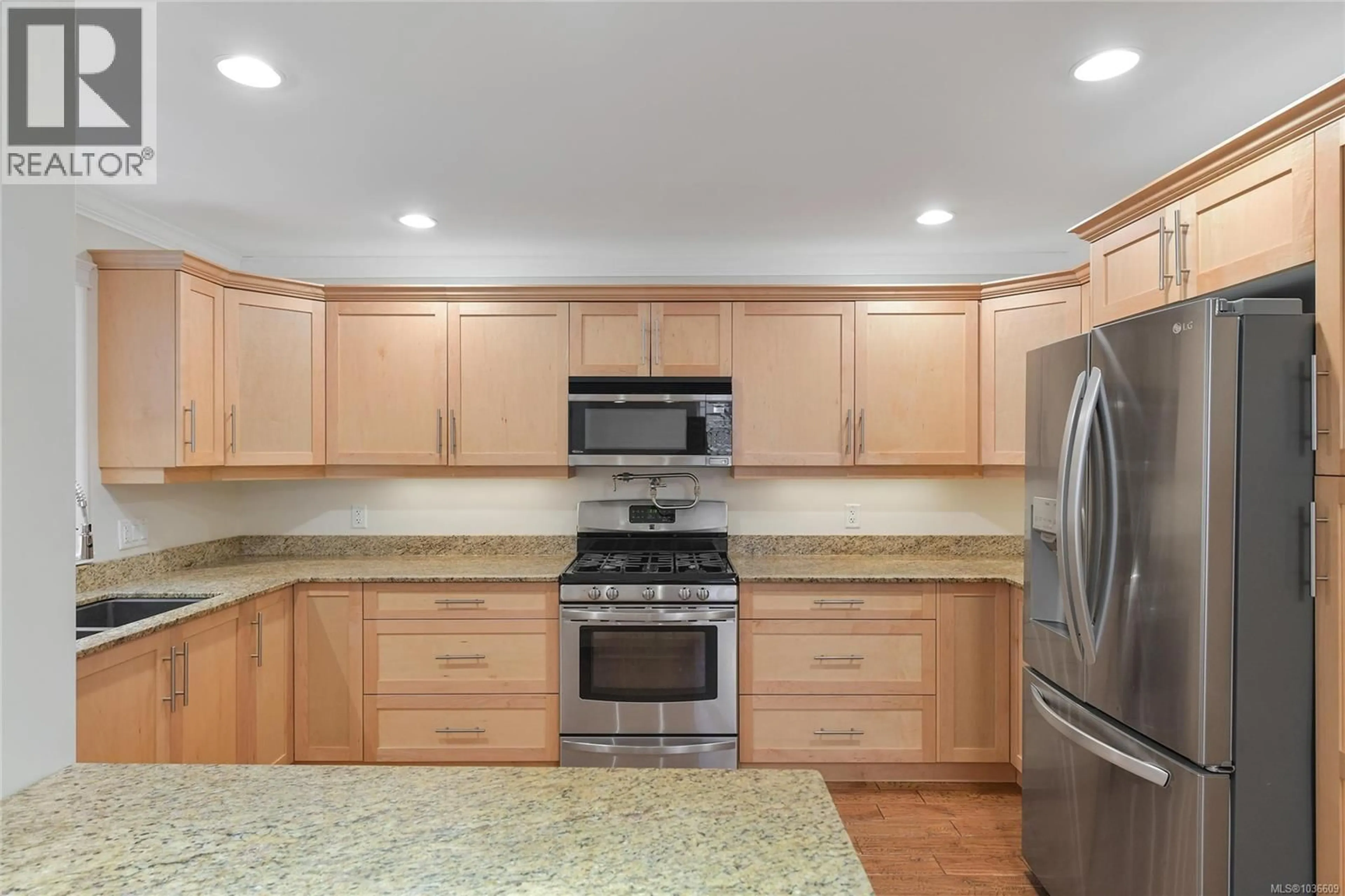 Standard kitchen, unknown for 3315 MYLES MANSELL ROAD, Langford British Columbia V9C0G3