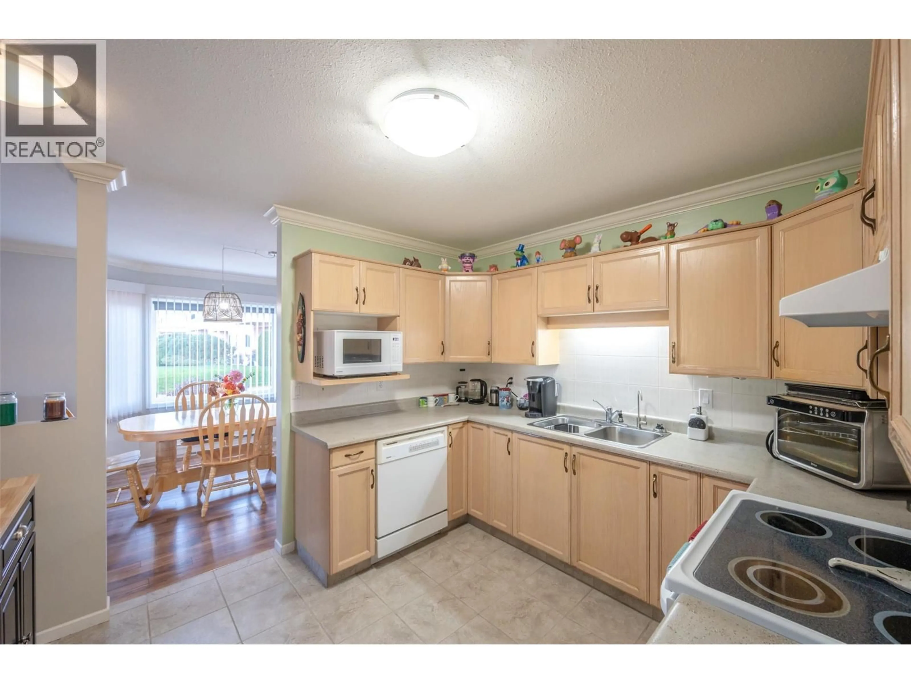 Standard kitchen, unknown for 108 - 8907 PINEO COURT, Summerland British Columbia V0H1Z5