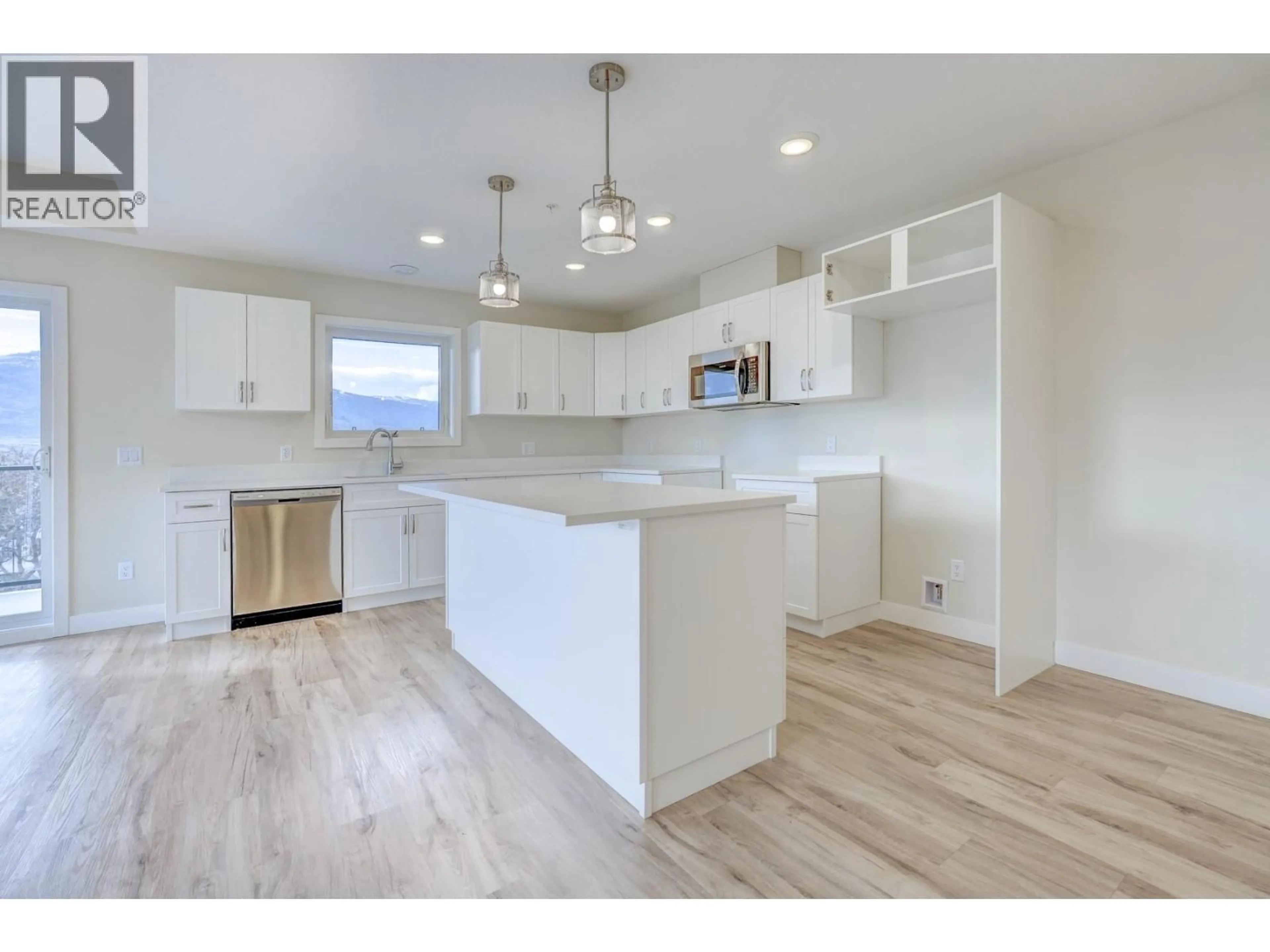 Open concept kitchen, unknown for 307 - 5620 51ST STREET, Osoyoos British Columbia V0H1V6