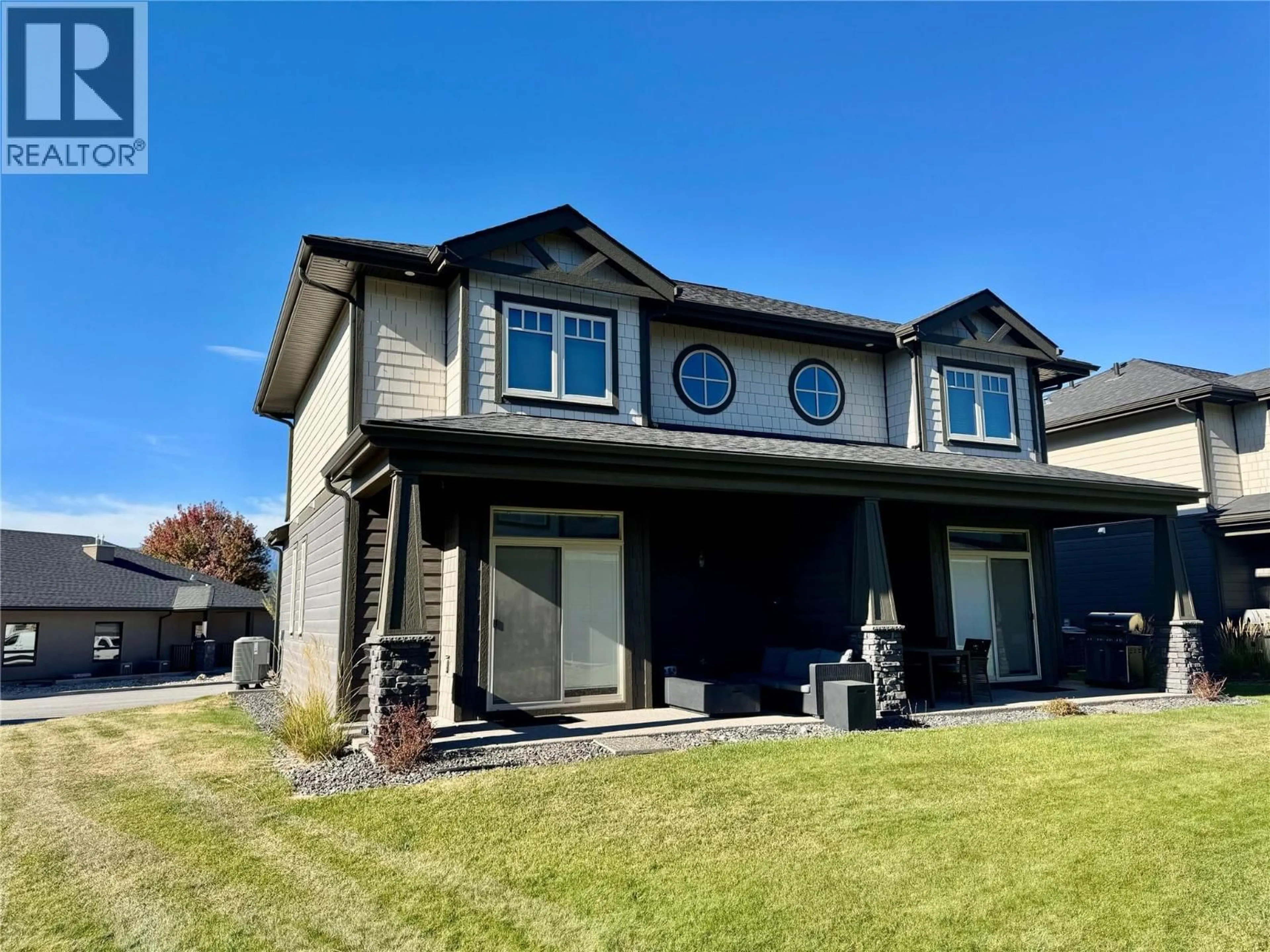 Home with vinyl exterior material, unknown for 921 - 900 BIGHORN BOULEVARD, Radium Hot Springs British Columbia V0A1M0