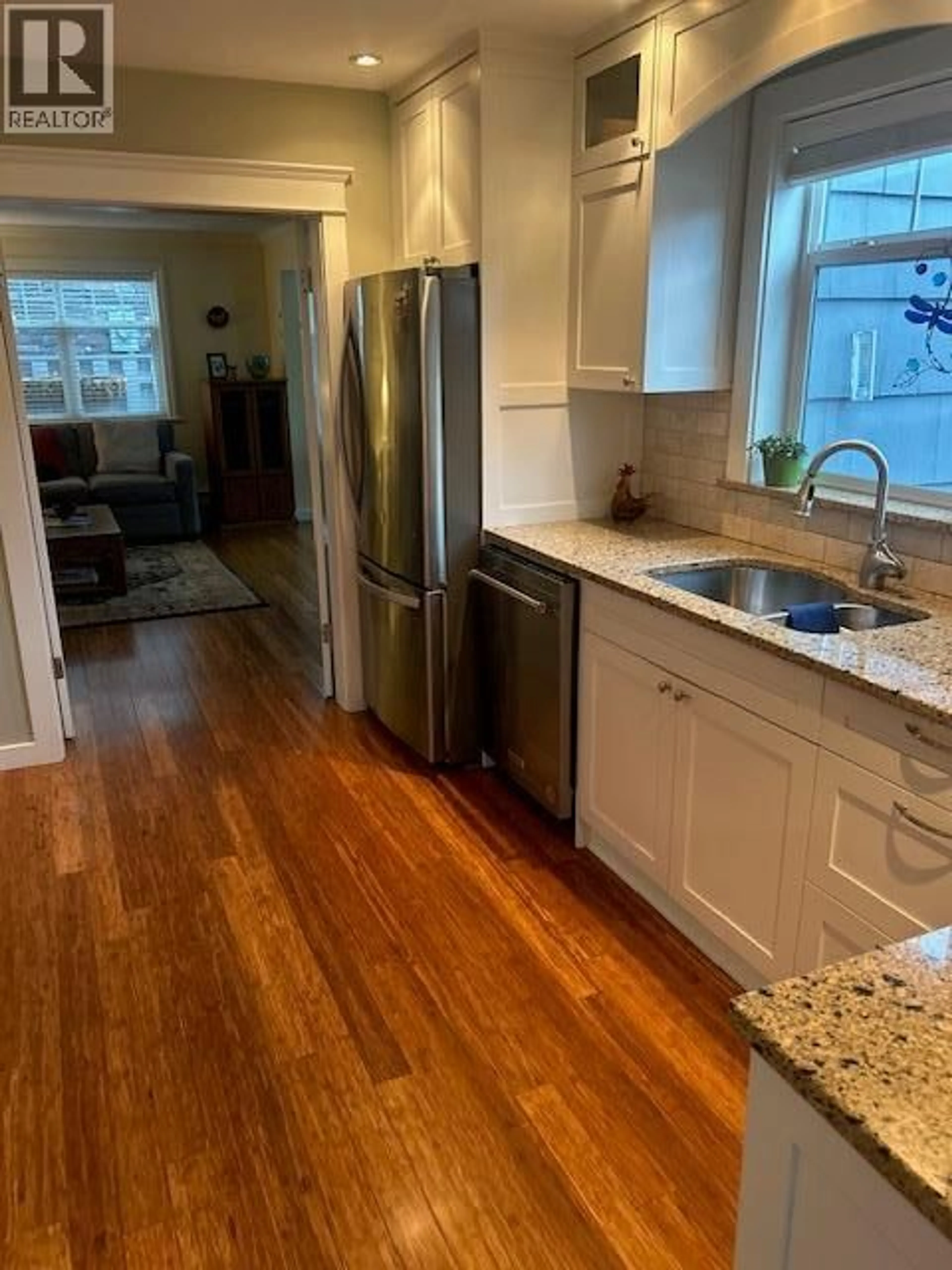 Open concept kitchen, unknown for 3547 LAKESHORE ROAD, Kelowna British Columbia V1Y1W6