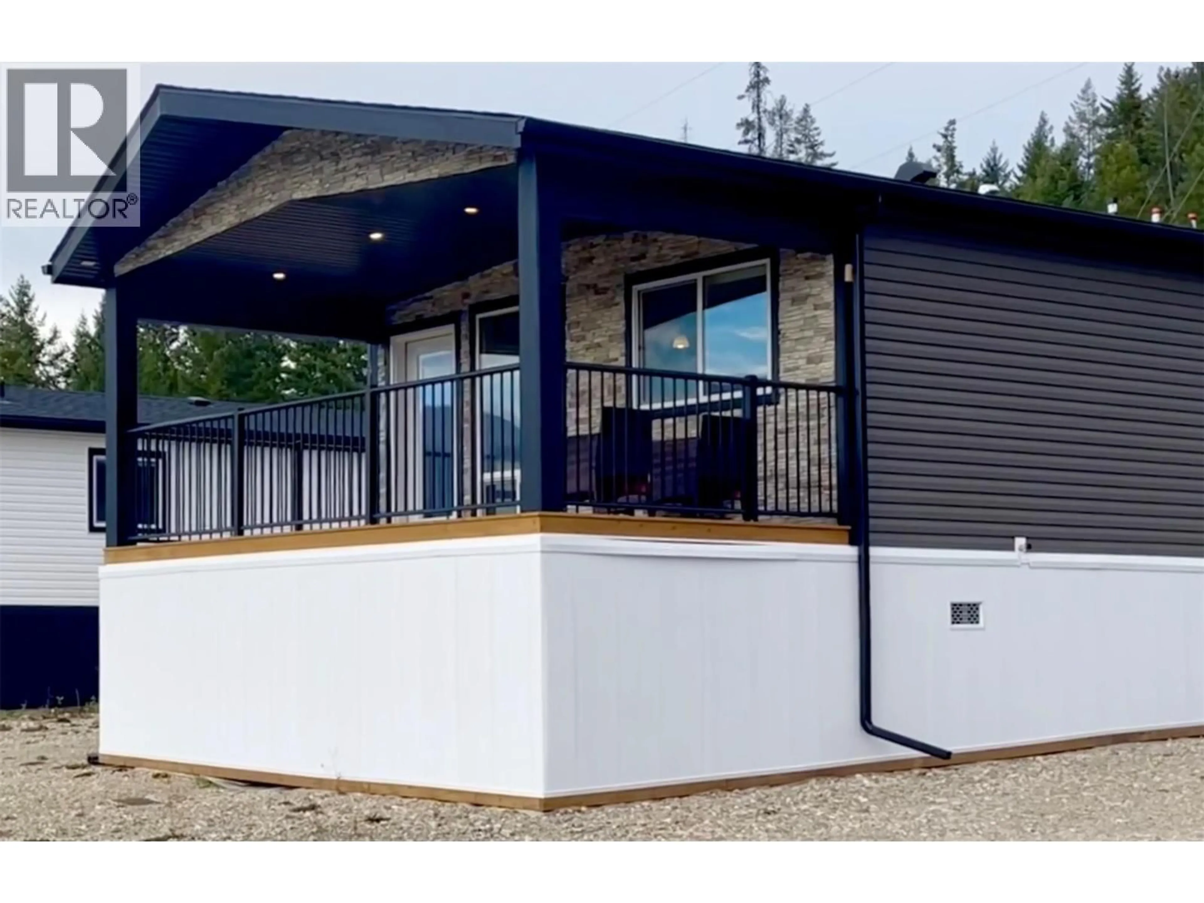 Home with vinyl exterior material, building for 470 REFLECTION LAKE ROAD, Golden British Columbia V0A1H6