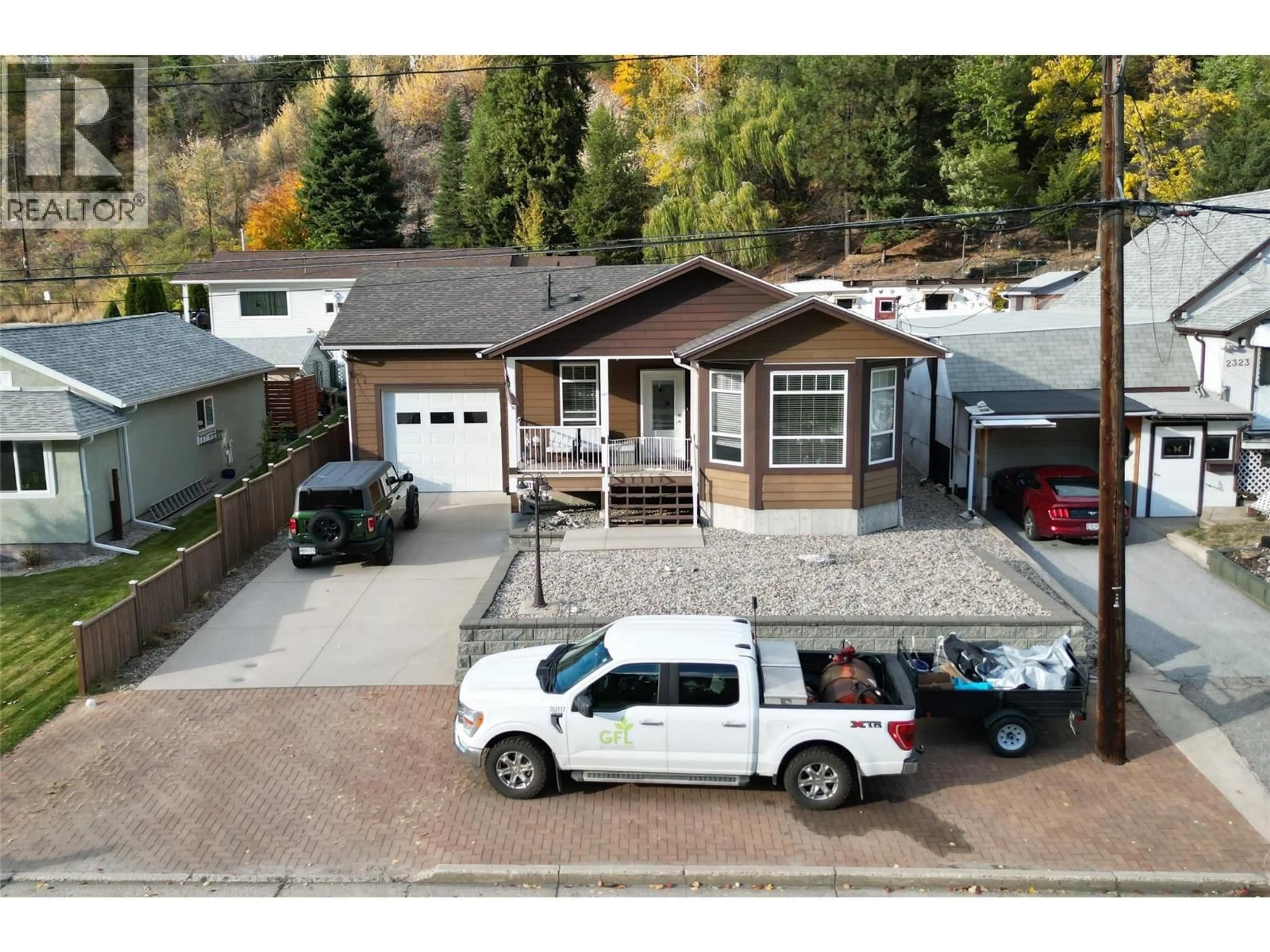 A pic from outside/outdoor area/front of a property/back of a property/a pic from drone, street for 2311 COLUMBIA AVENUE, Trail British Columbia V1R1L2