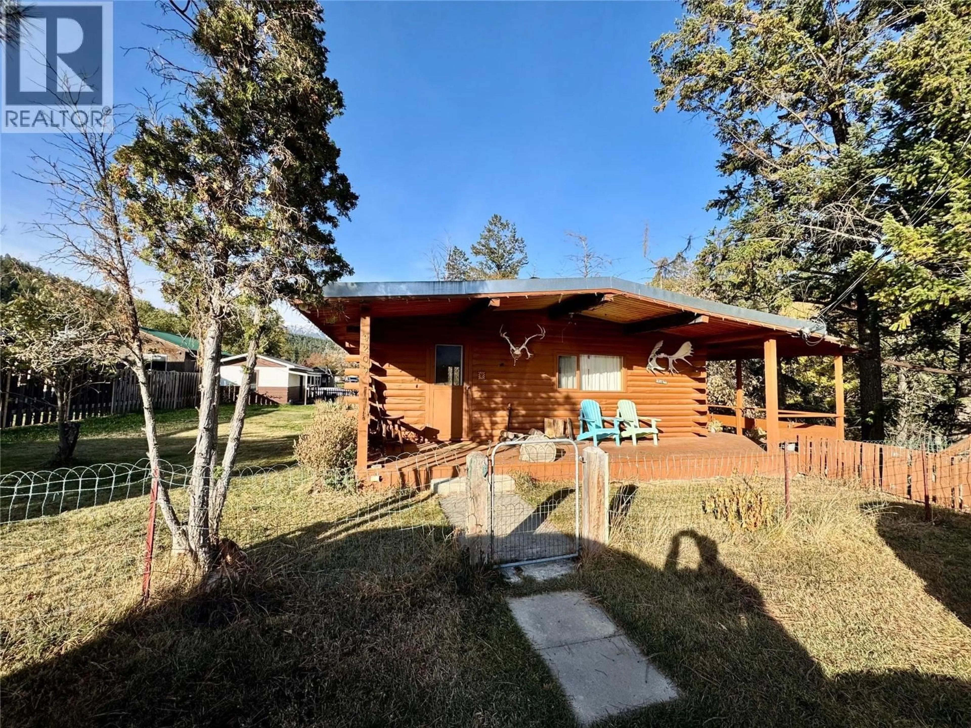 A pic from outside/outdoor area/front of a property/back of a property/a pic from drone, unknown for 9209 MOFFAT AVENUE, Wilmer British Columbia V0A1K5