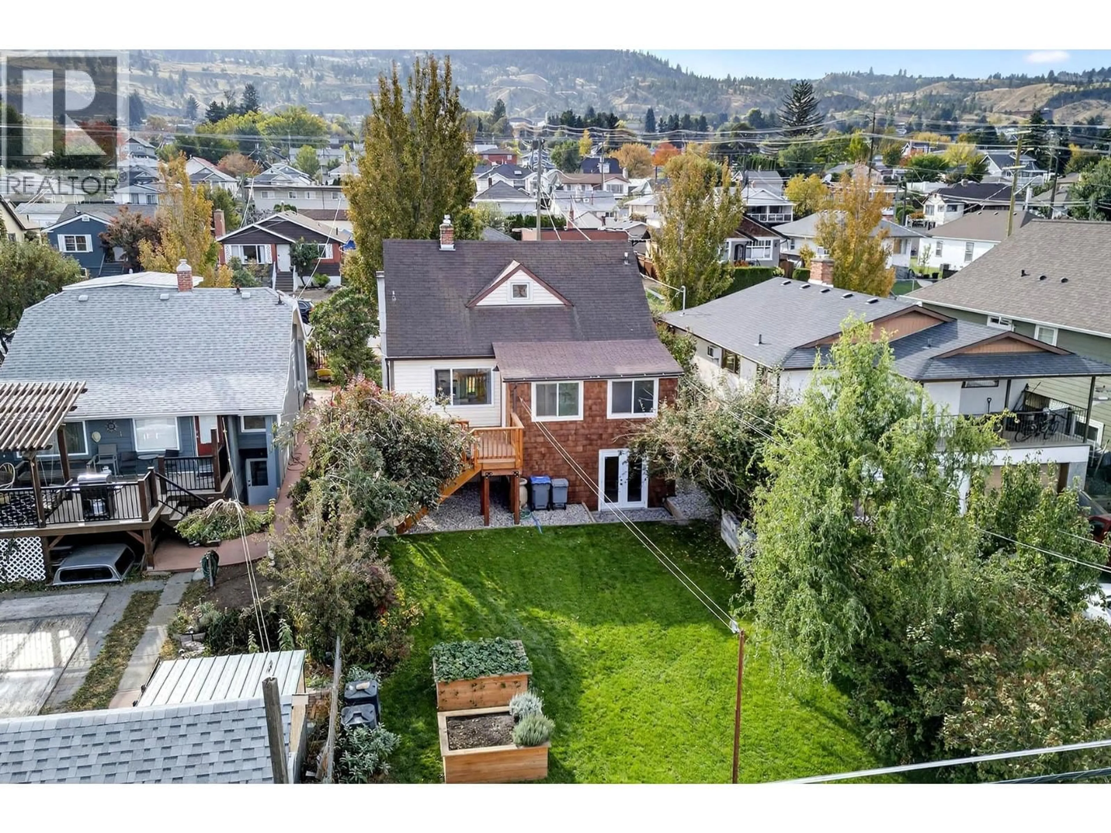 A pic from outside/outdoor area/front of a property/back of a property/a pic from drone, mountain view for 936 NICOLA STREET, Kamloops British Columbia V2C2R9