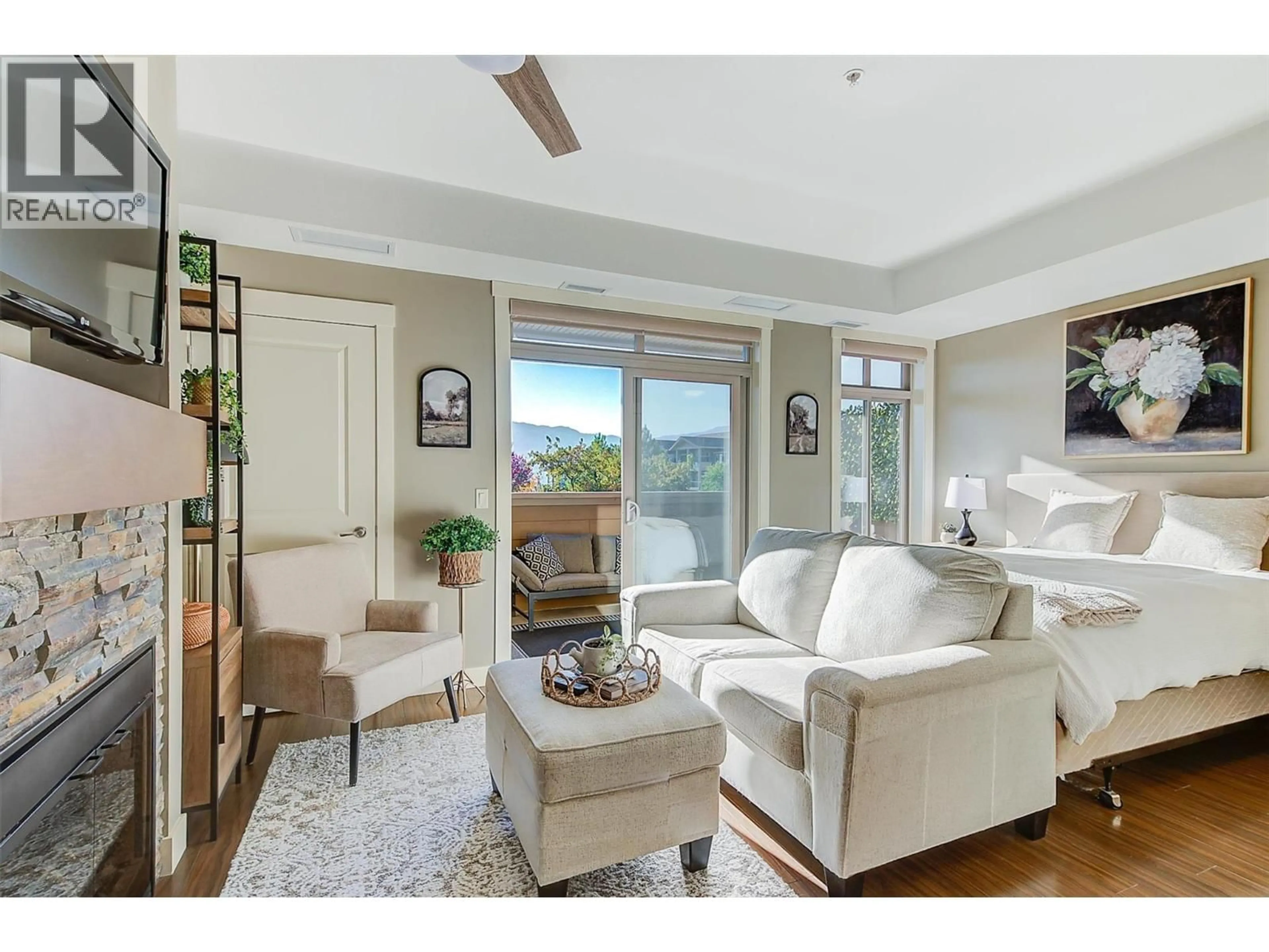 Living room with furniture, unknown for 201 - 3521 CARRINGTON ROAD, West Kelowna British Columbia V4T2E6