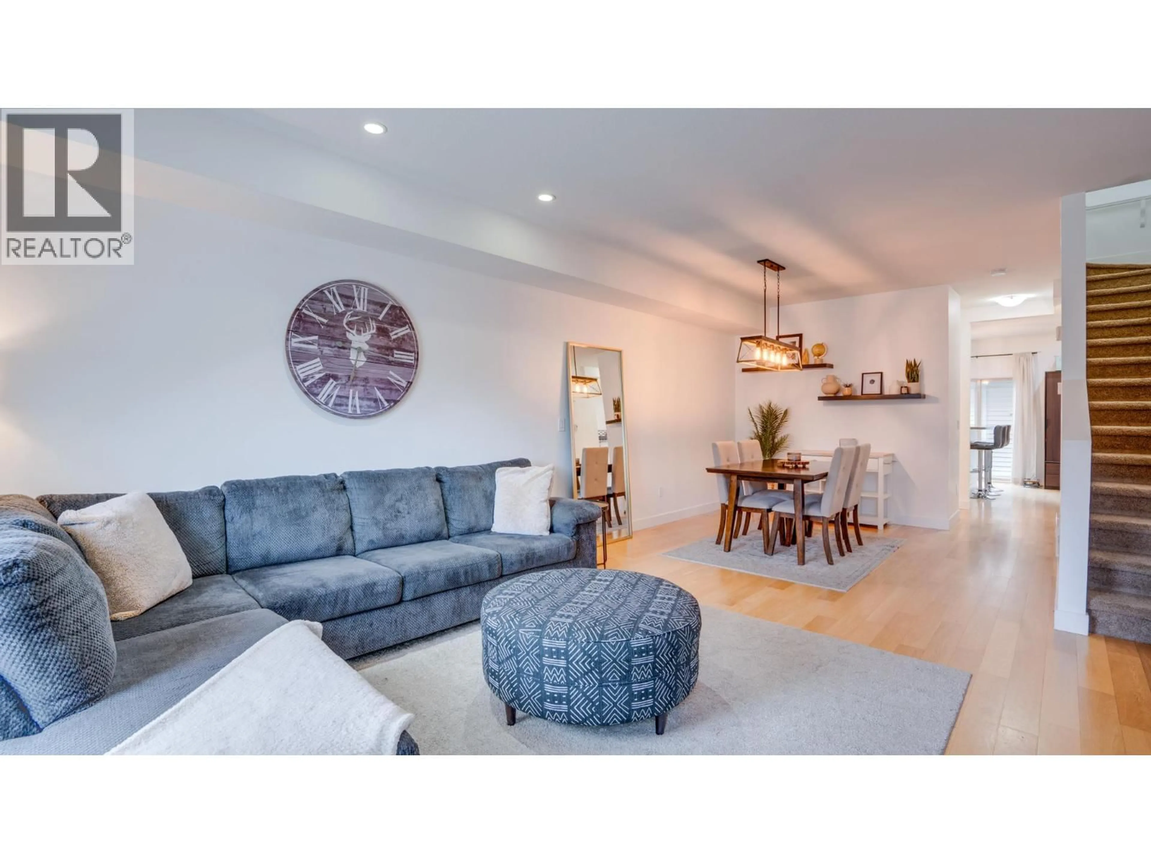 Living room with furniture, unknown for 1003 - 4900 HERITAGE DRIVE, Vernon British Columbia V1T9X1