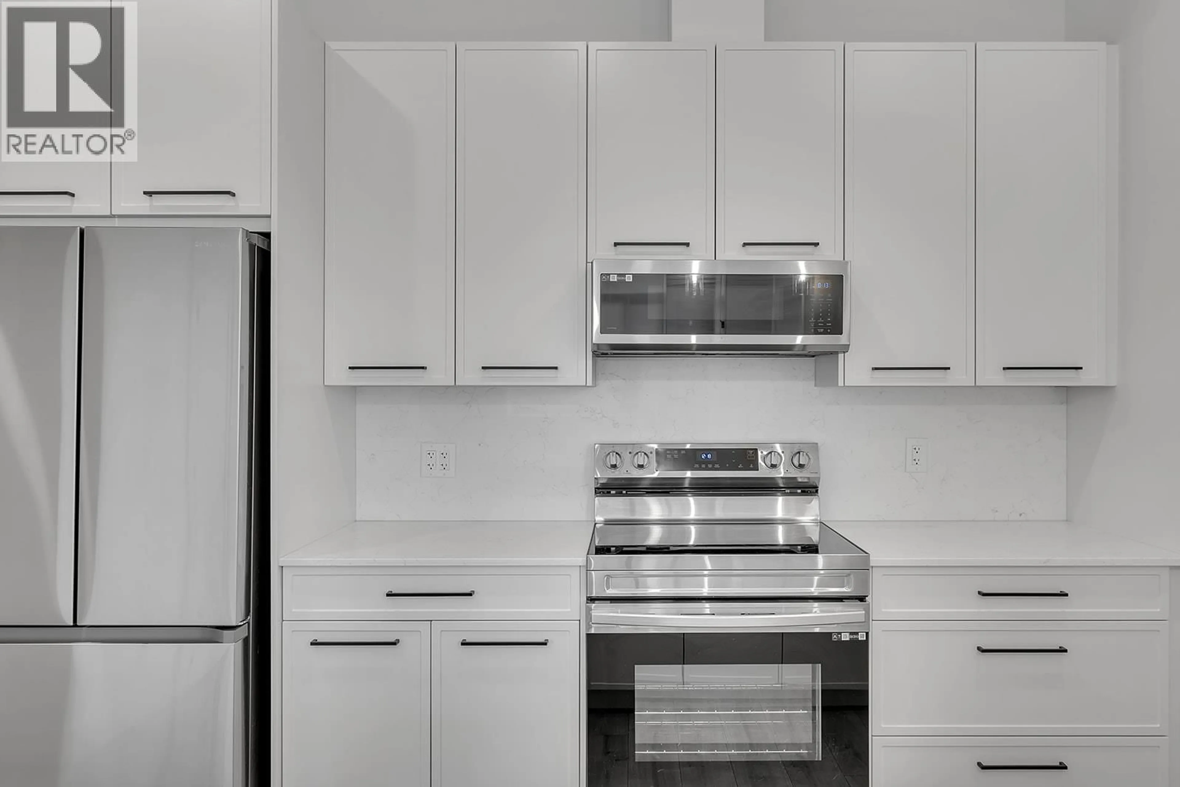 Standard kitchen, unknown for 508 - 1220 PACIFIC AVENUE, Kelowna British Columbia V1Y5T7