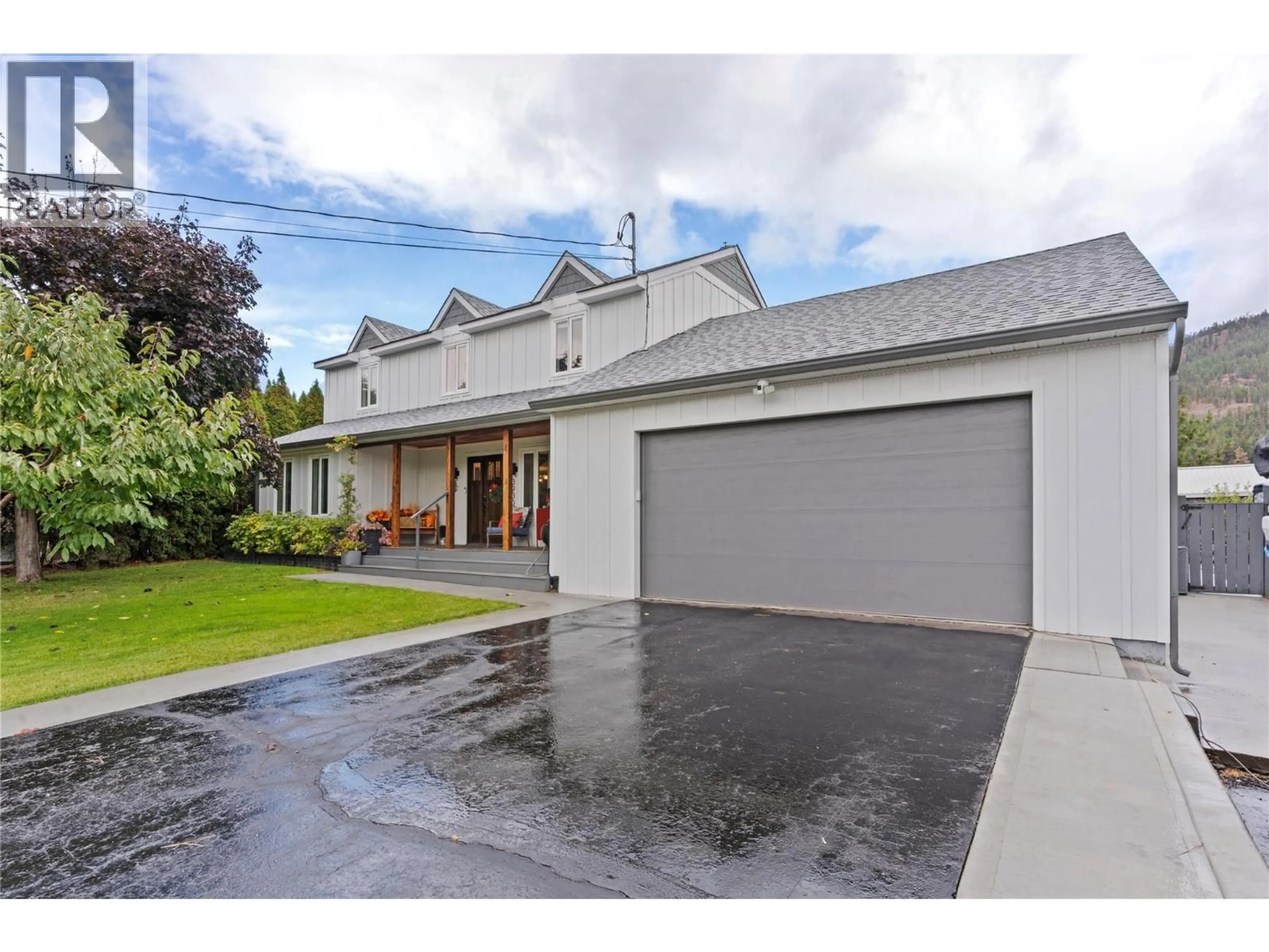 Indoor garage for 3930 DRYDEN ROAD, Peachland British Columbia V0H1X2