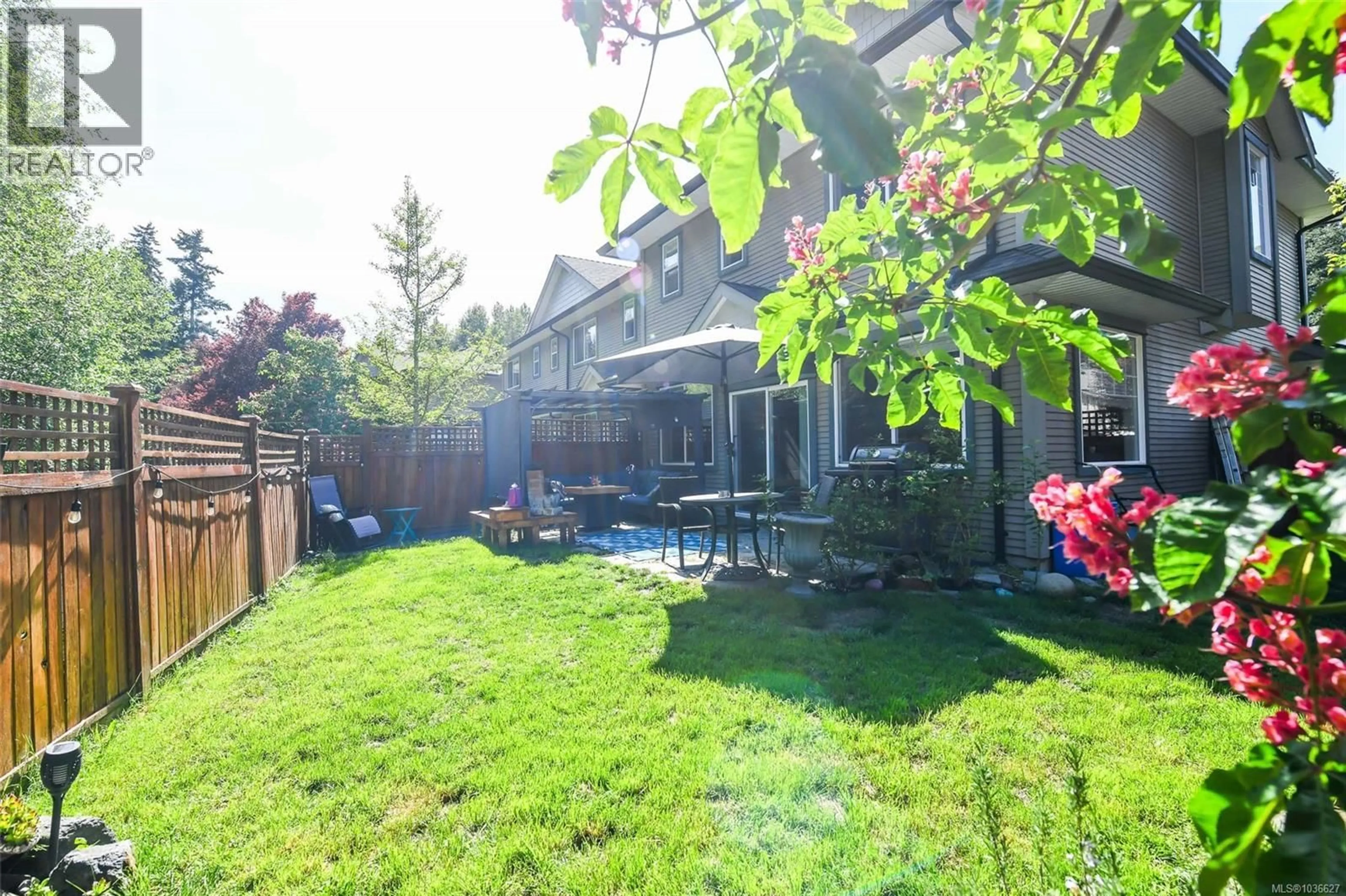 Patio, unknown for 42 - 2112 CUMBERLAND ROAD, Courtenay British Columbia V9N2E9
