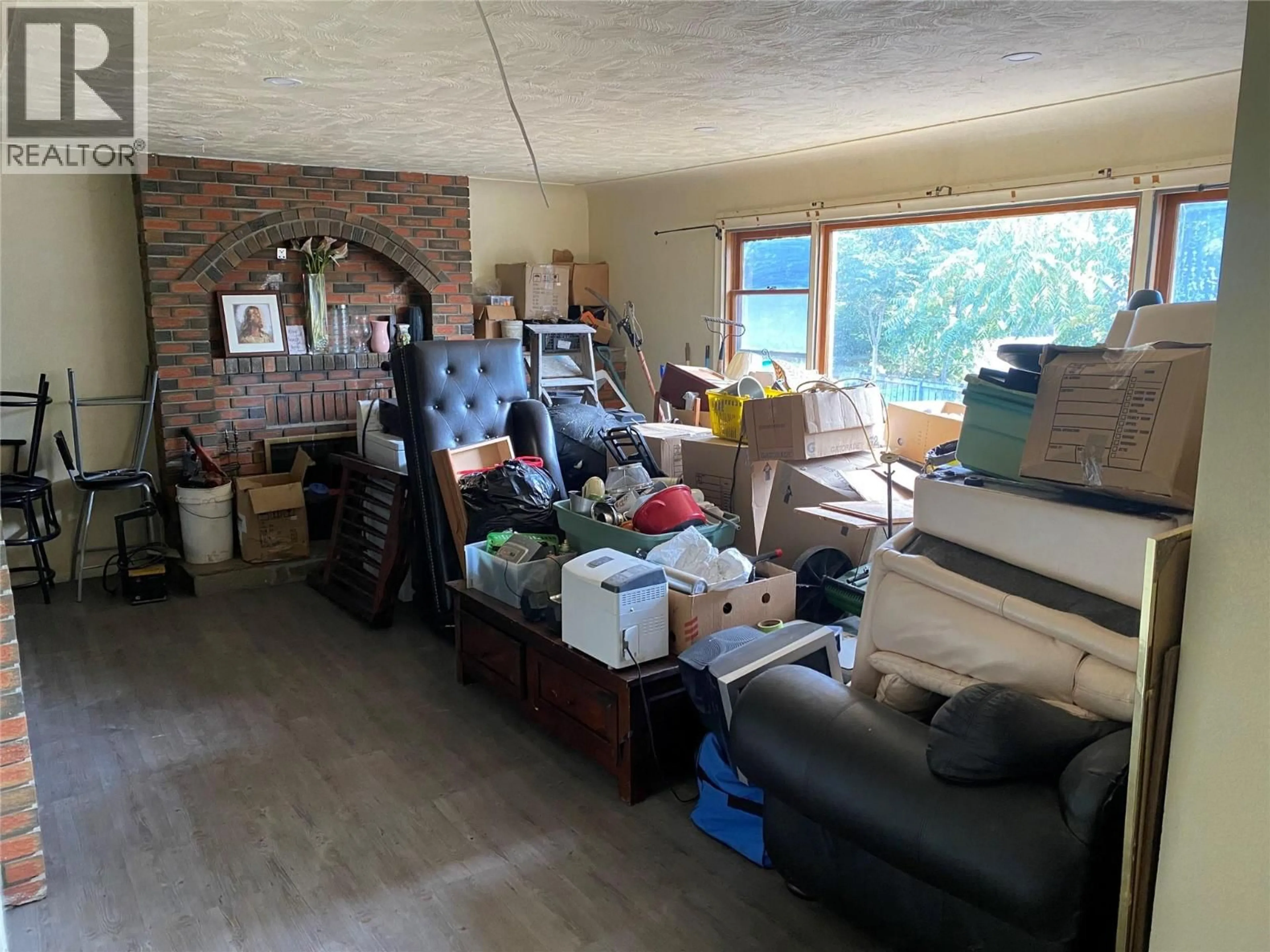 A pic of a room for 900 13TH STREET, Kamloops British Columbia V2B3C9