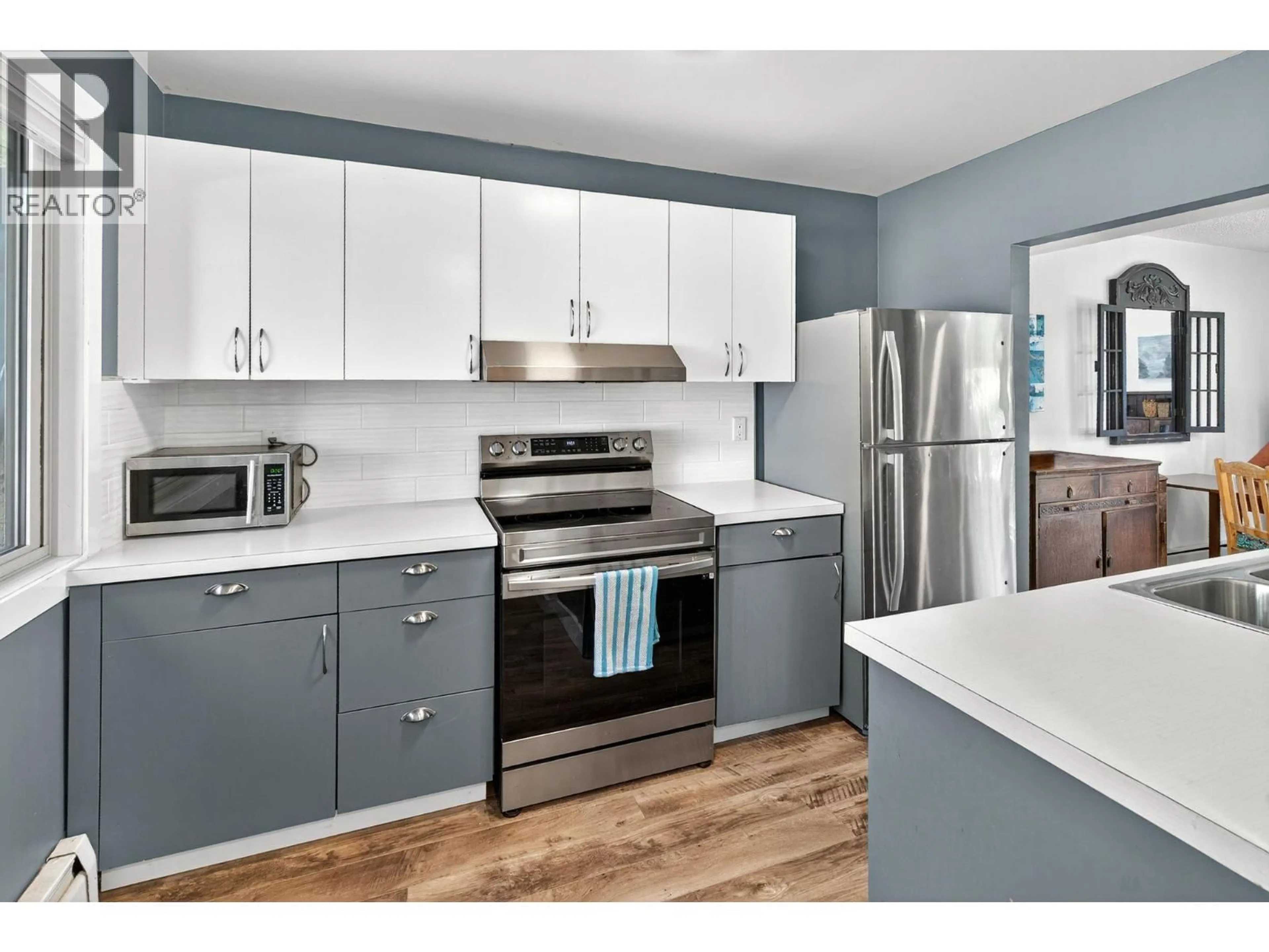 Open concept kitchen, unknown for 29 - 310 YORKTON AVENUE, Penticton British Columbia V2A6Z8