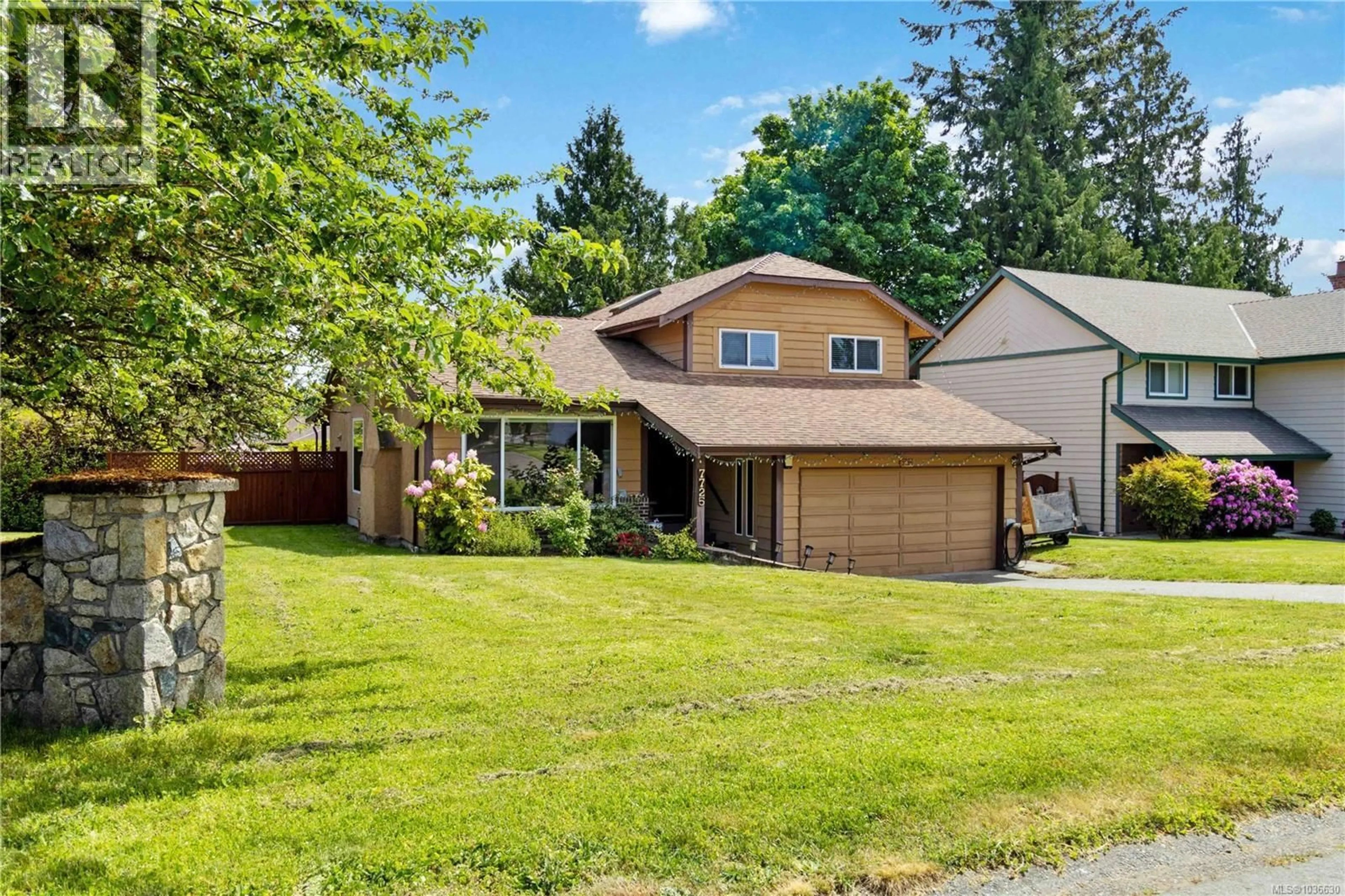 Home with vinyl exterior material, street for 7725 AZURENE PLACE, Central Saanich British Columbia V8M1T1