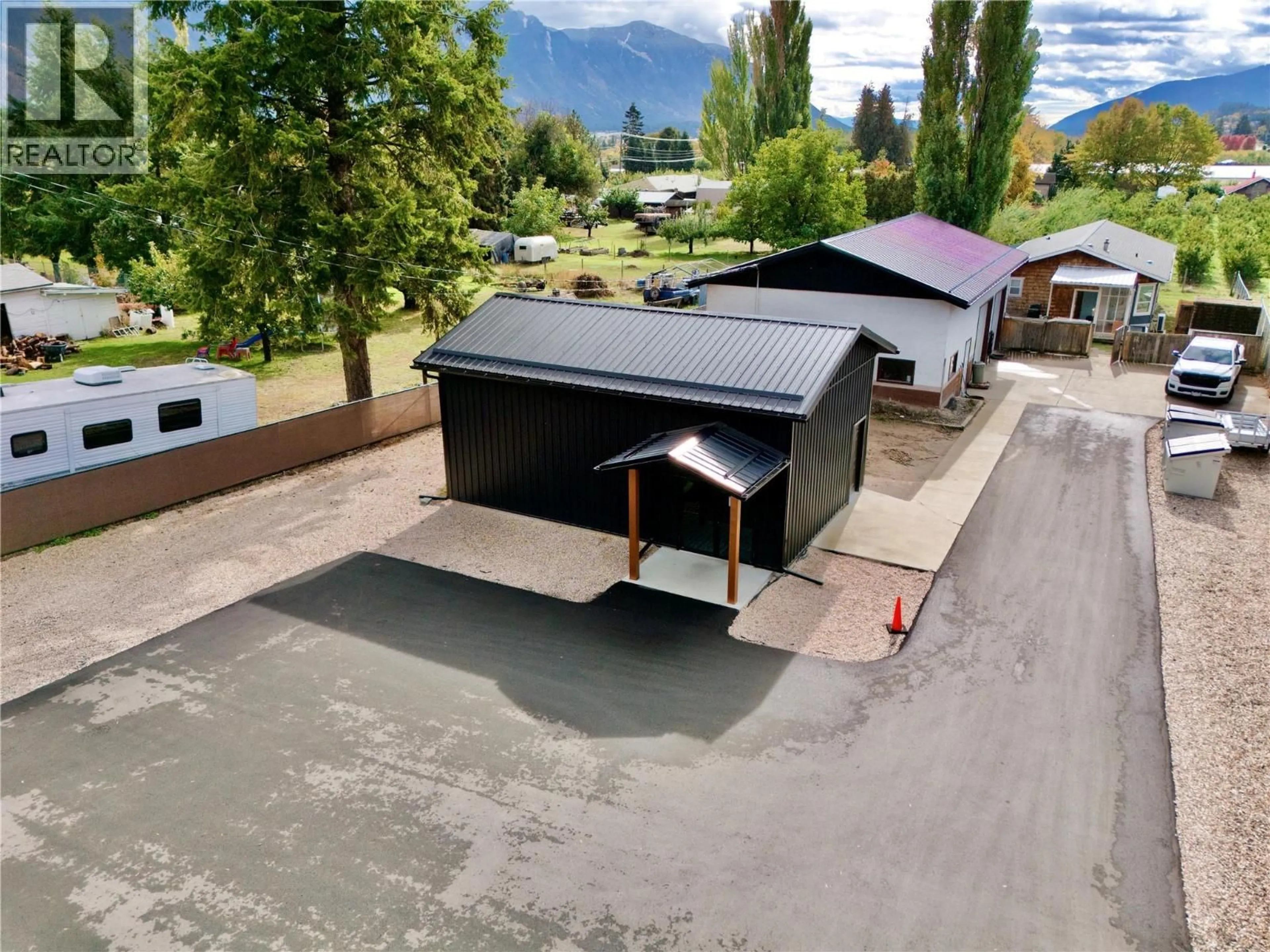 A pic from outside/outdoor area/front of a property/back of a property/a pic from drone, mountain view for 3211 HIGHWAY 3 OTHER, Erickson British Columbia V0B1G1