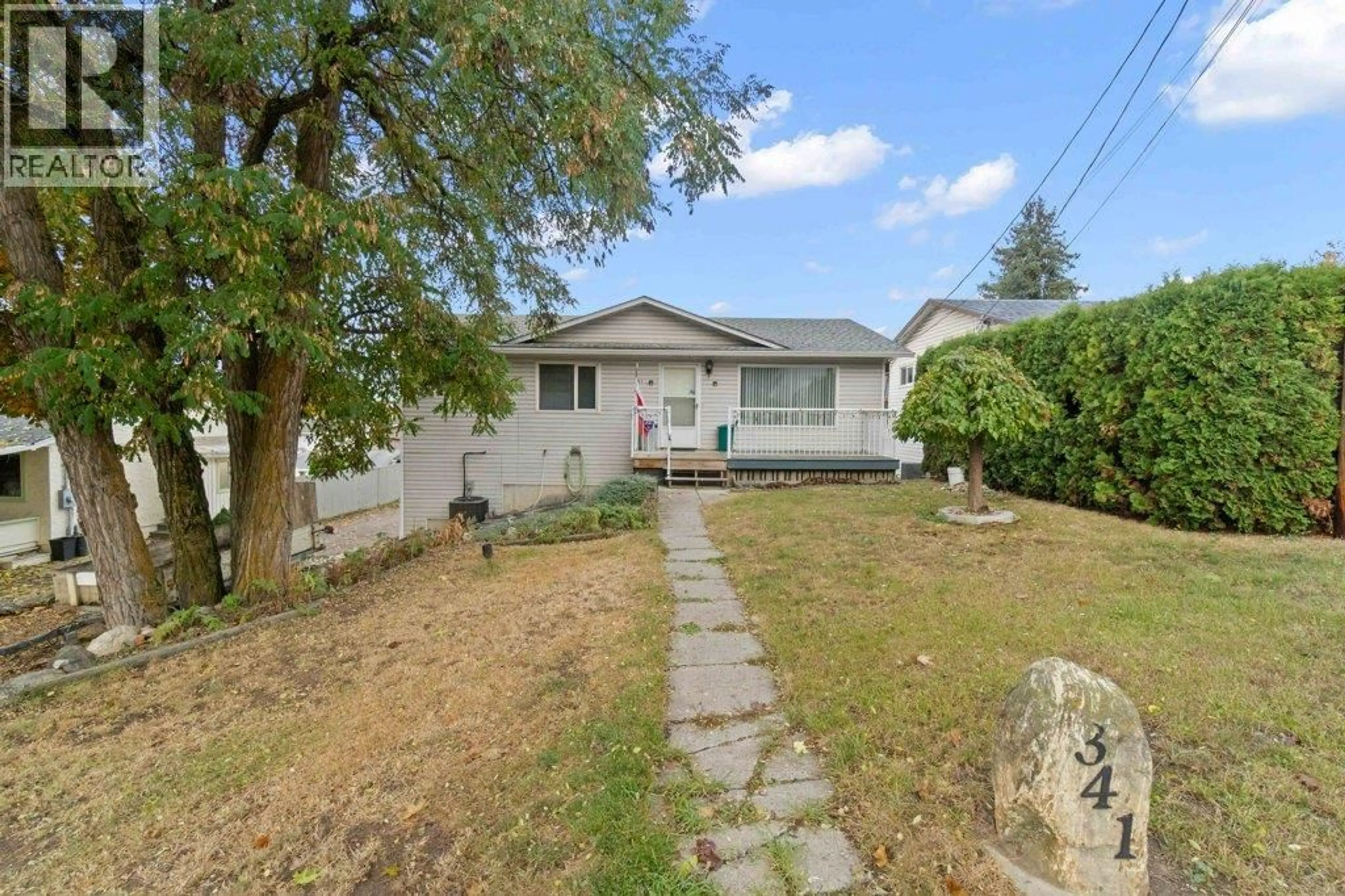 A pic from outside/outdoor area/front of a property/back of a property/a pic from drone, street for 341 2 STREET SOUTHEAST, Salmon Arm British Columbia V1E4H3