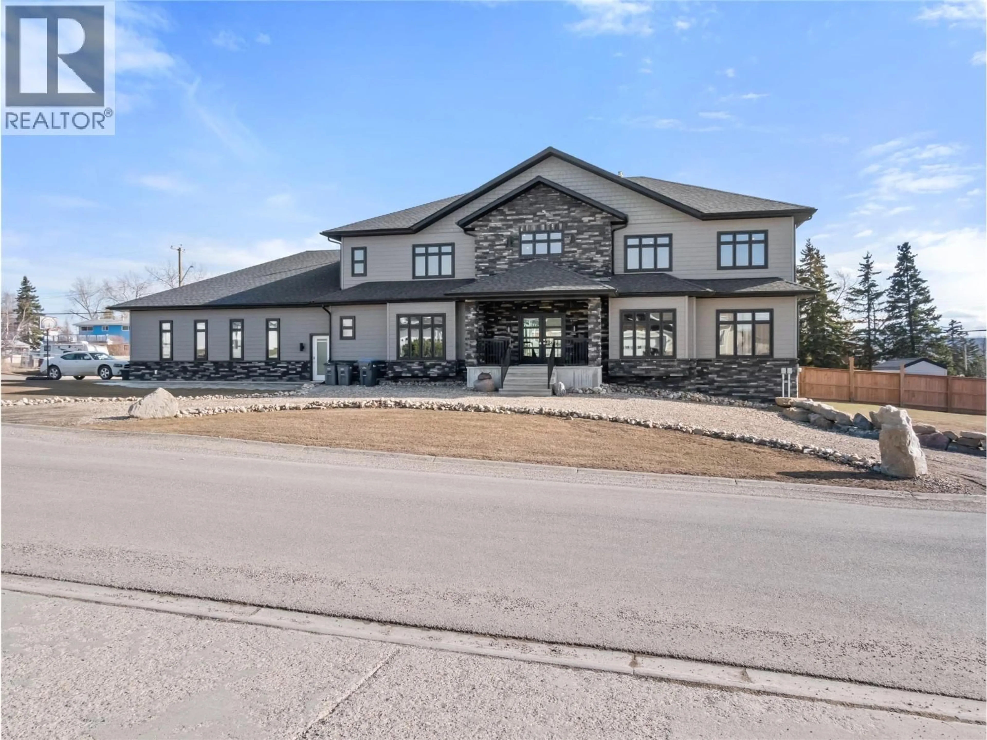 Unknown for 1905 89 AVENUE, Dawson Creek British Columbia V1G0A2