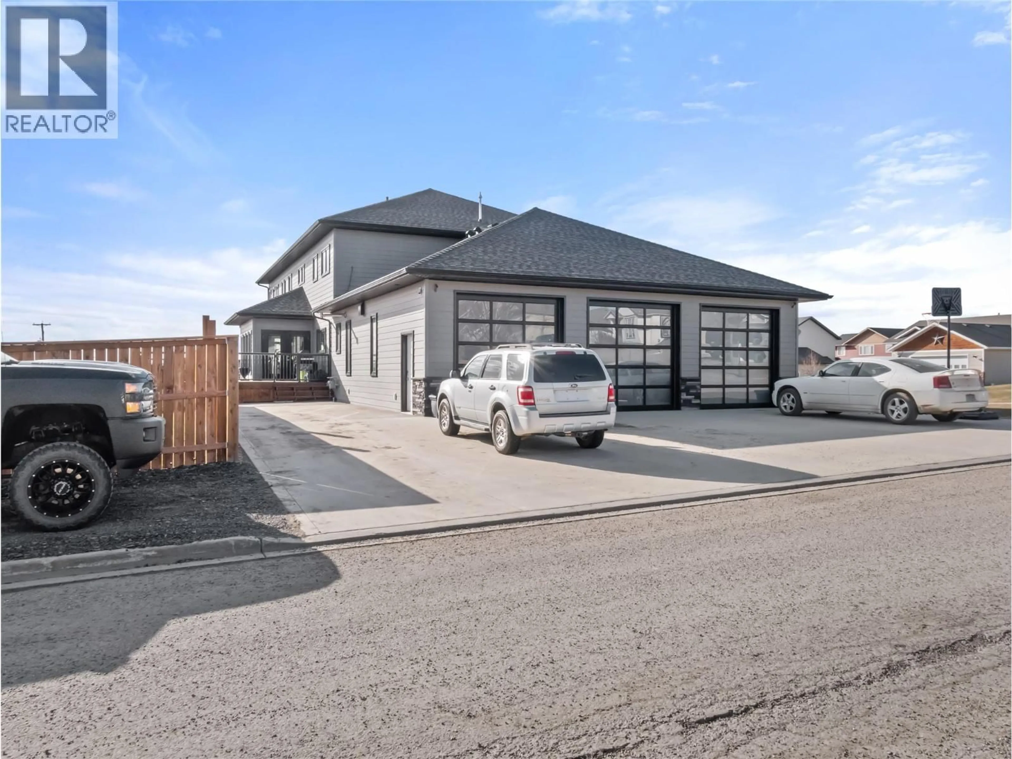 Indoor garage for 1905 89 AVENUE, Dawson Creek British Columbia V1G0A2