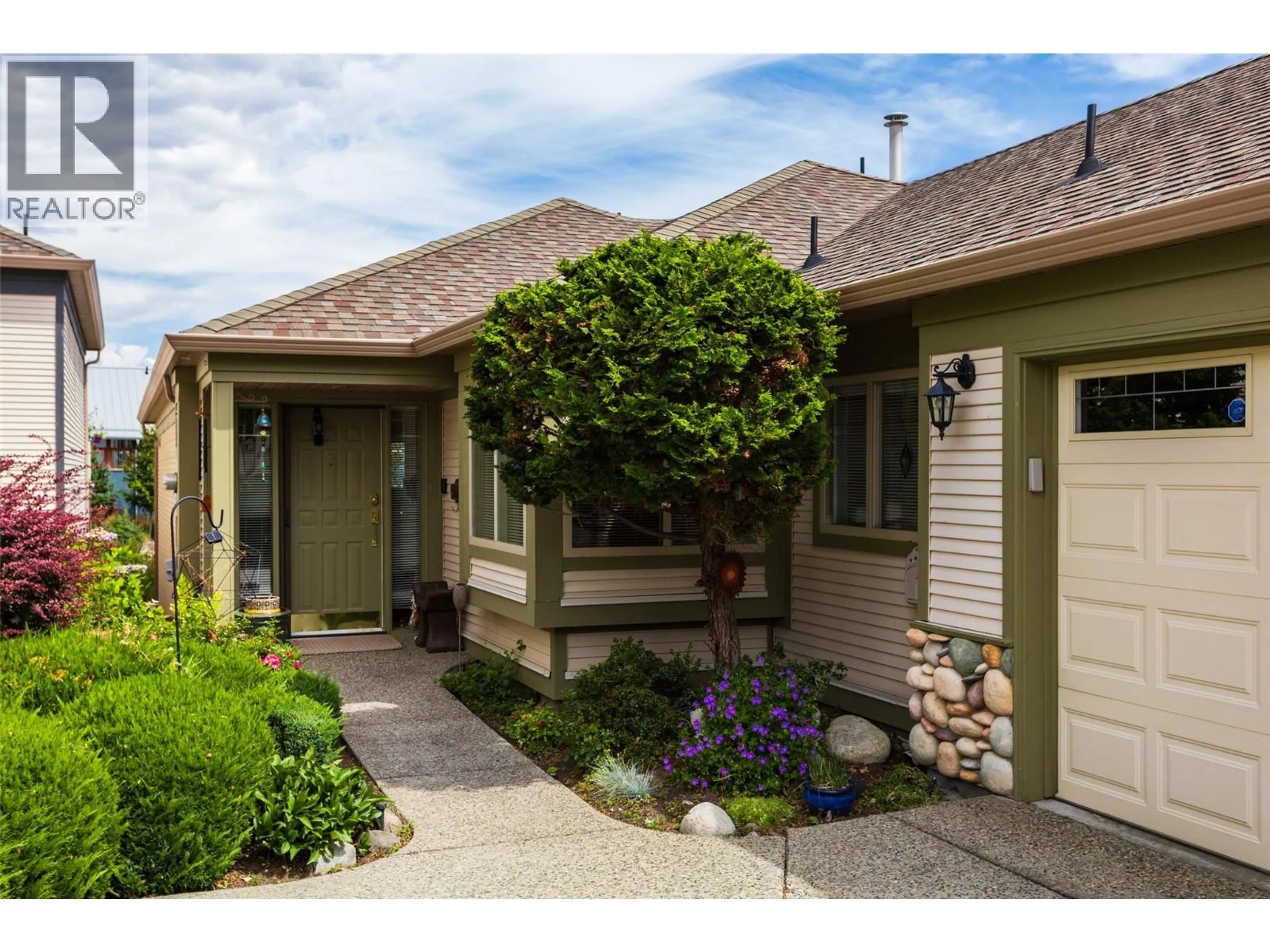 Unknown for 221 - 4074 GELLATLY ROAD, West Kelowna British Columbia V4T2S8