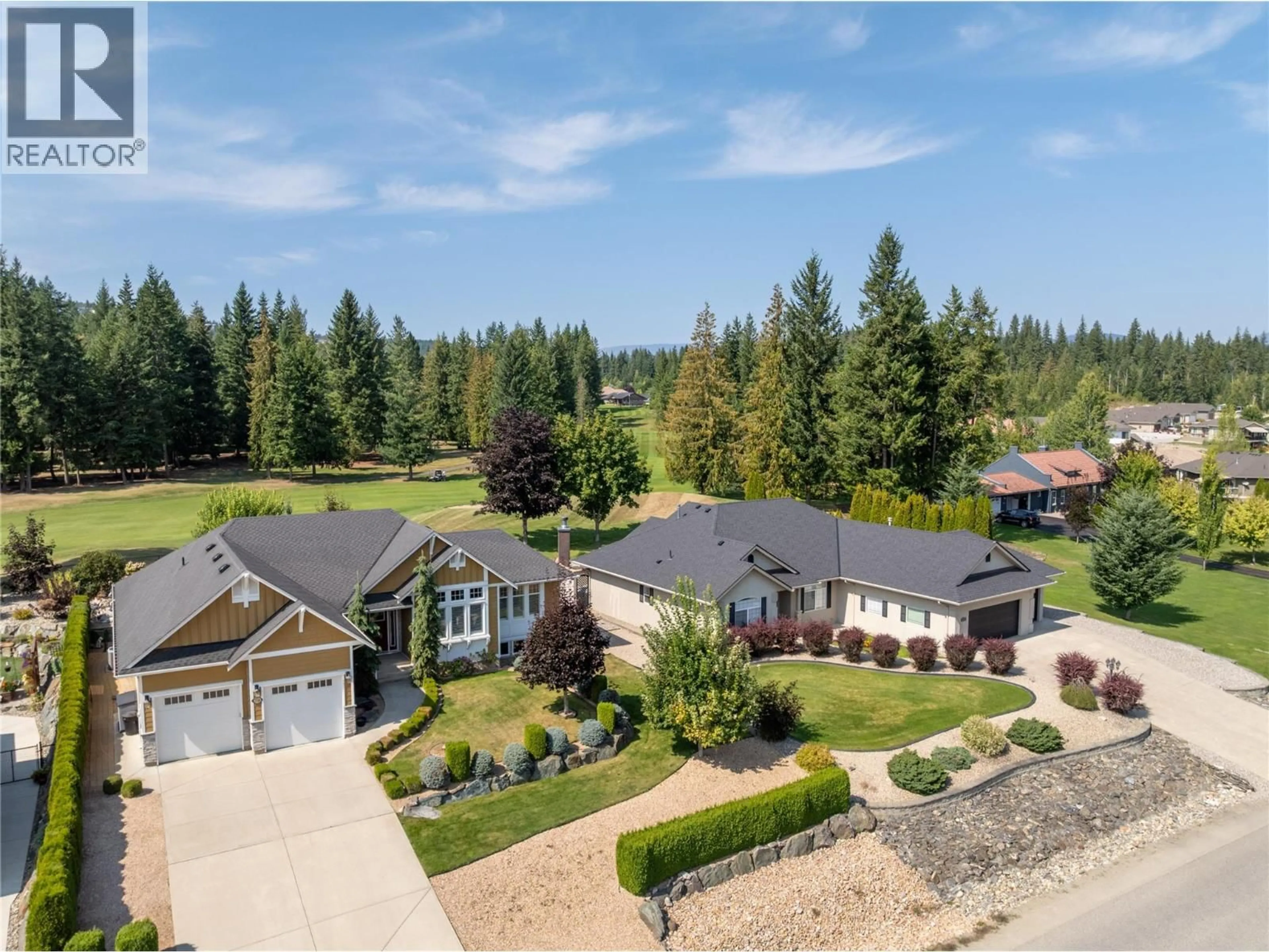 A pic from outside/outdoor area/front of a property/back of a property/a pic from drone, unknown for 2734 GOLF COURSE DRIVE, Blind Bay British Columbia V0E1H2