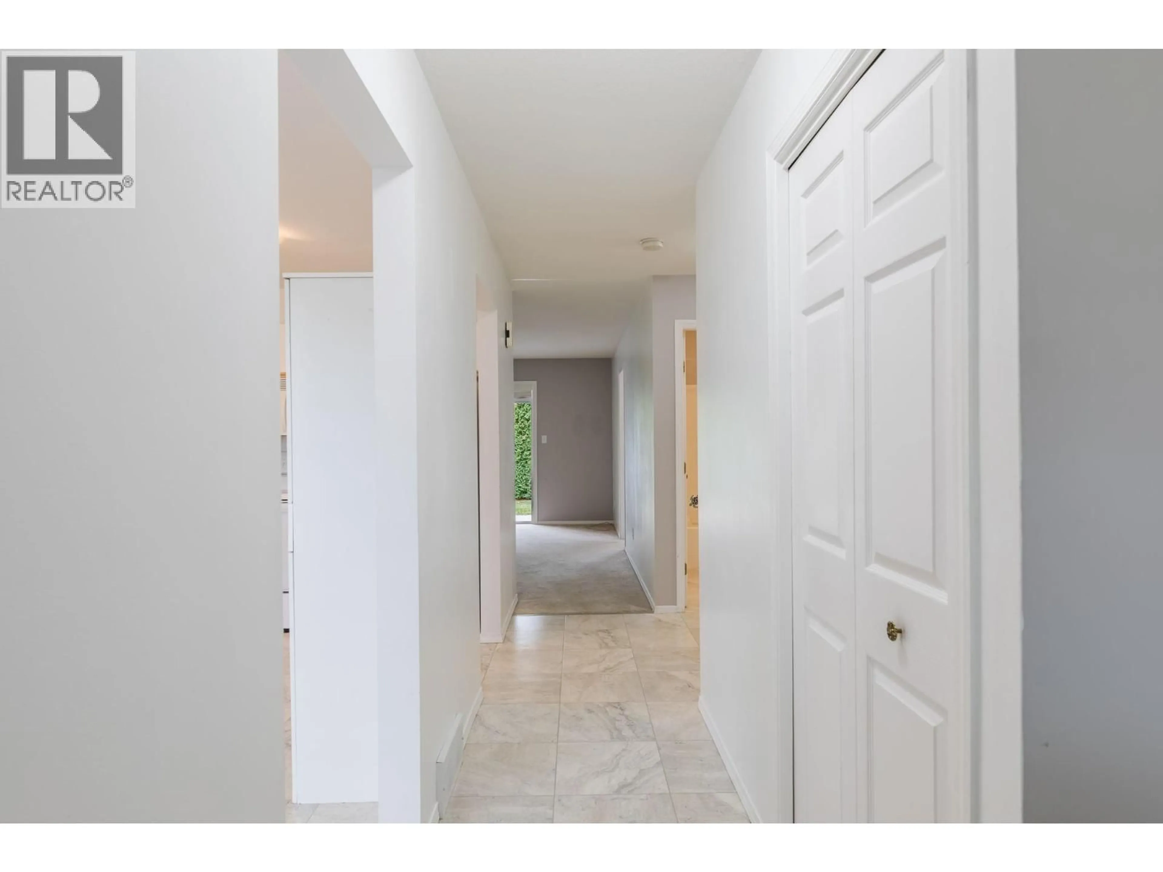 Indoor entryway for 7 - 145 REDWING PLACE, Oliver British Columbia V0H1T4