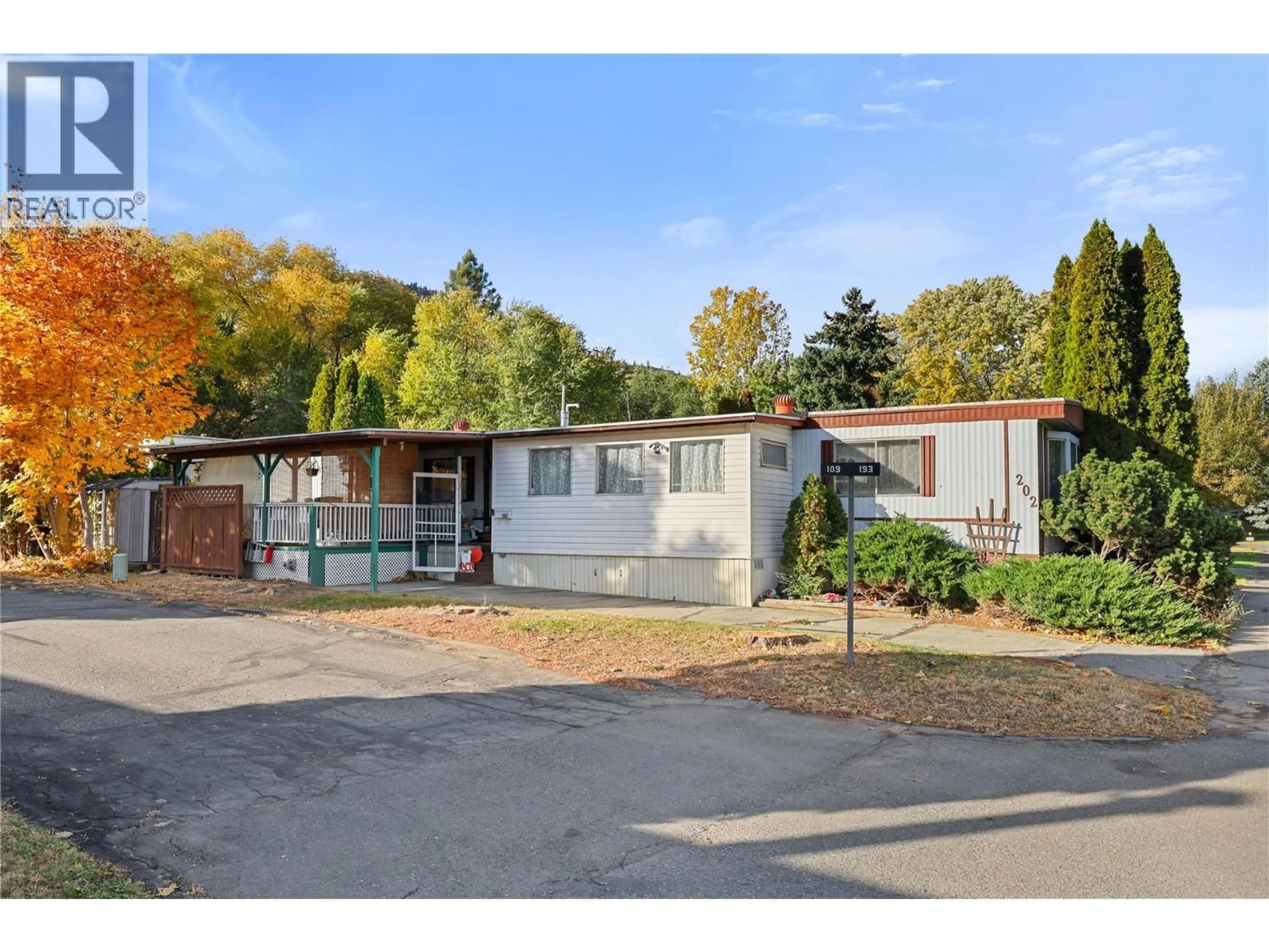 Unknown for 202 - 2400 OAKDALE WAY, Kamloops British Columbia V2B6W7