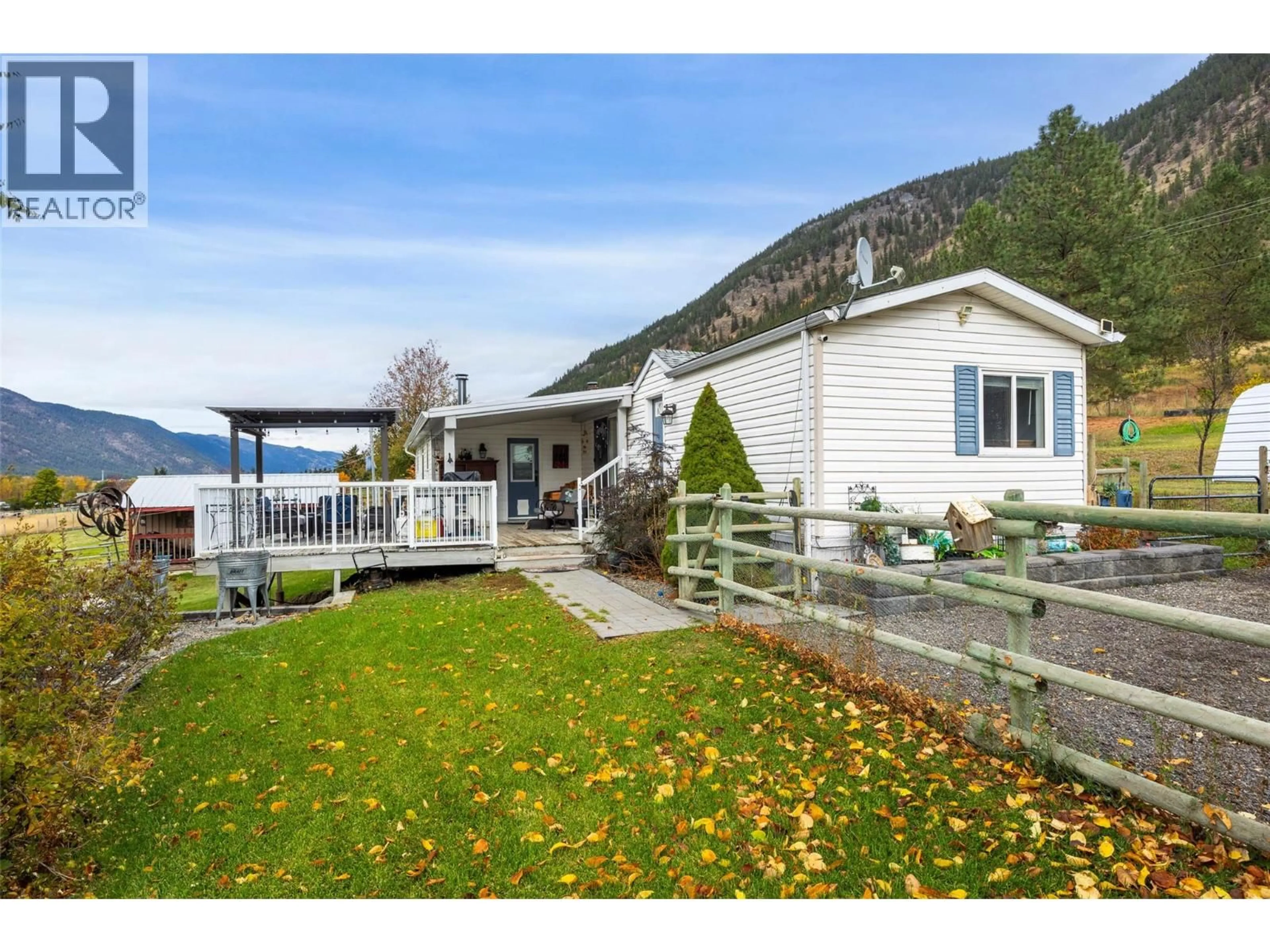 A pic from outside/outdoor area/front of a property/back of a property/a pic from drone, water/lake/river/ocean view for 185 HOOVERS FERRY ROAD, Kamloops British Columbia V0E1Z2