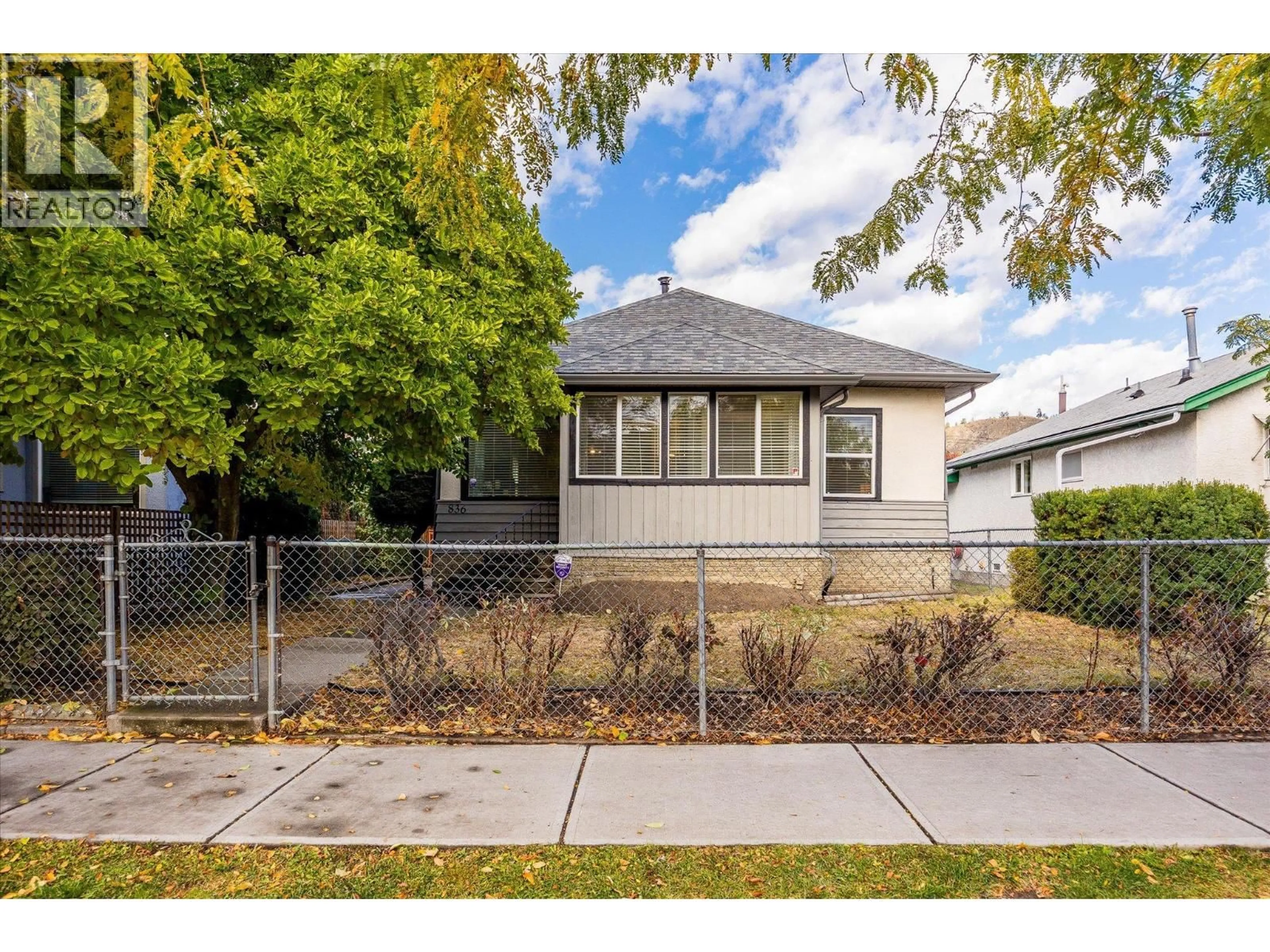 Unknown for 836 CAWSTON AVENUE, Kelowna British Columbia V1Y6Z7