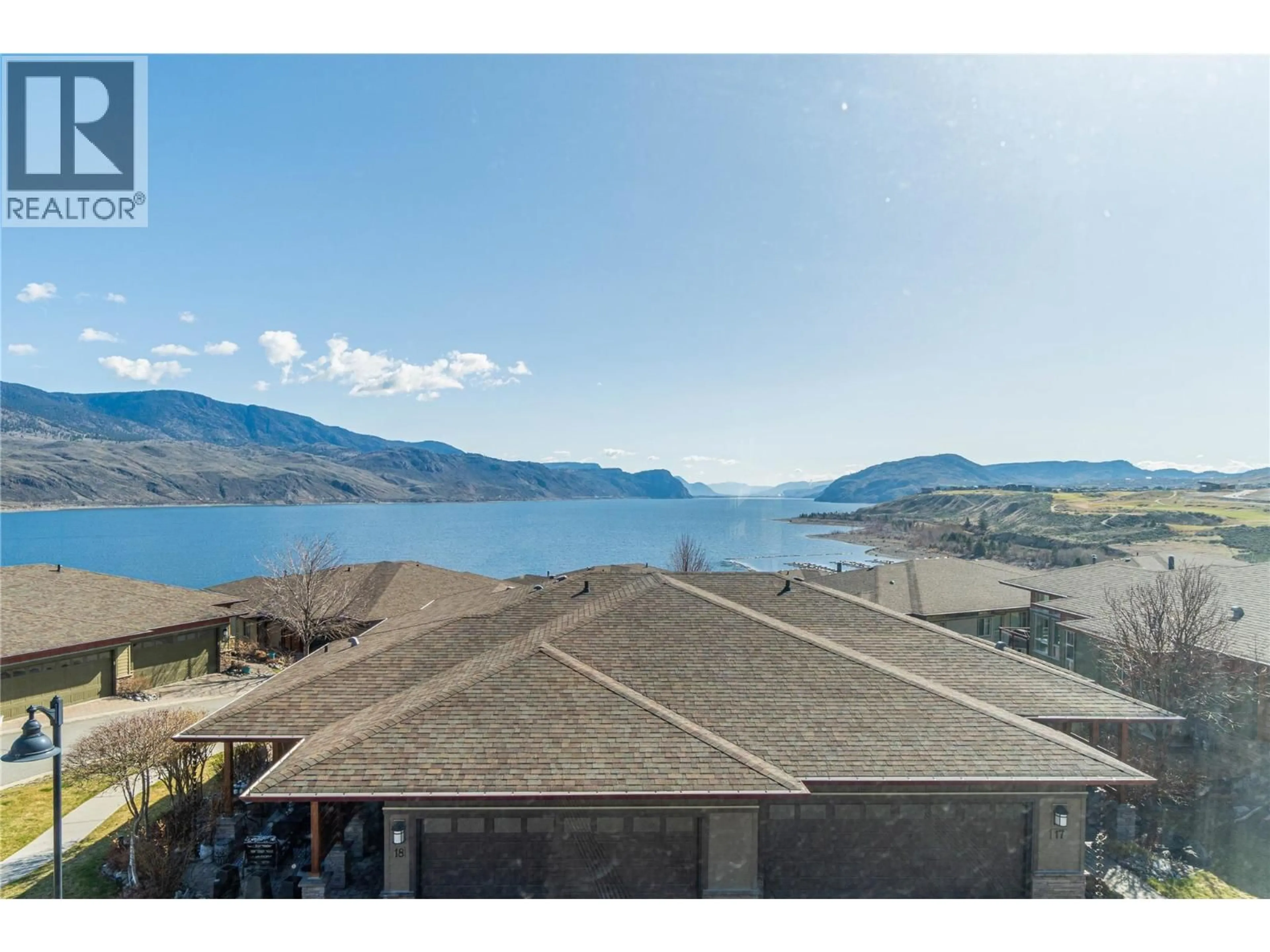 A pic from outside/outdoor area/front of a property/back of a property/a pic from drone, water/lake/river/ocean view for 19 - 175 HOLLOWAY DRIVE, Kamloops British Columbia V1S0B2