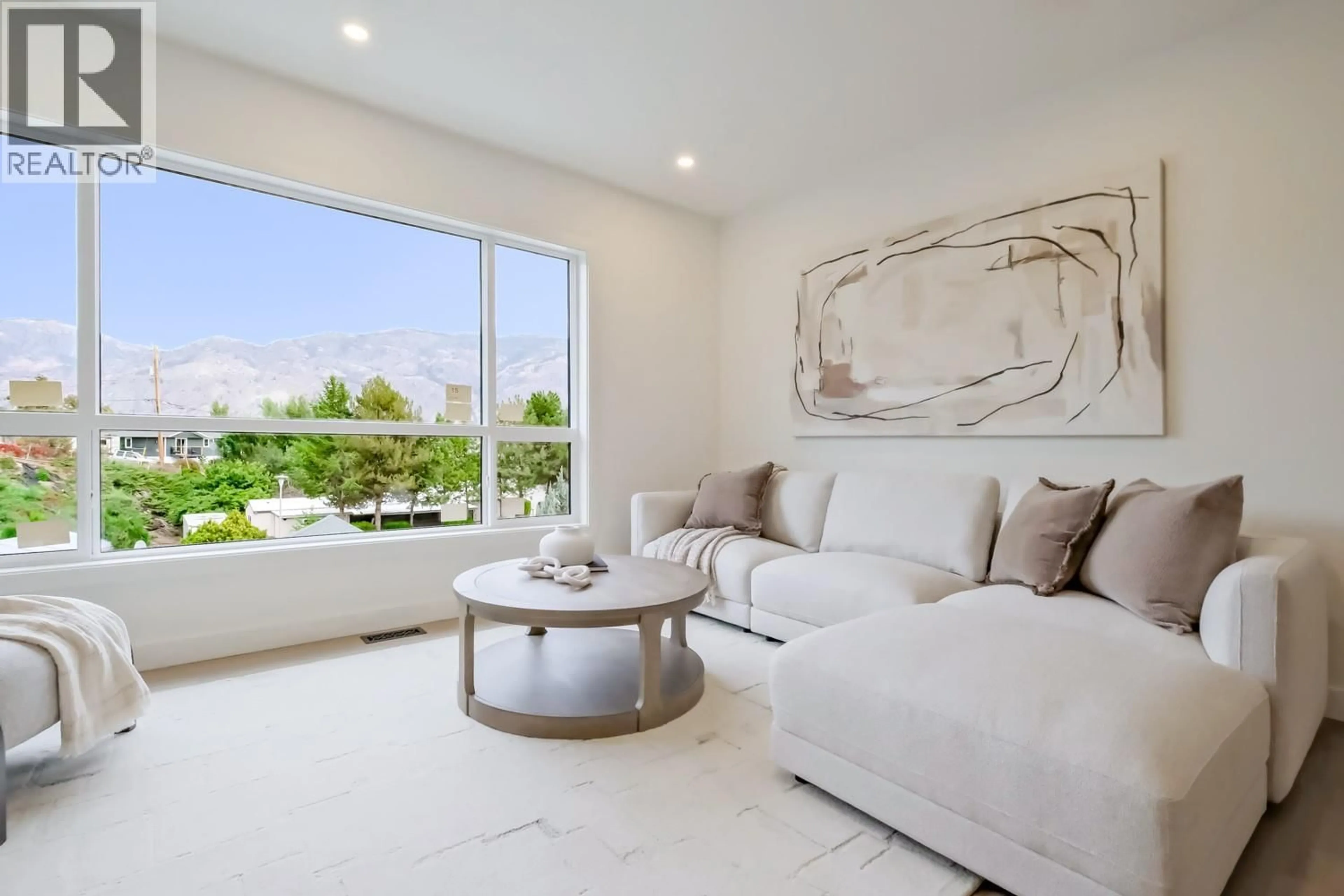 Living room with furniture, ceramic/tile floor for 14 - 4601 97TH STREET, Osoyoos British Columbia V0H1V1