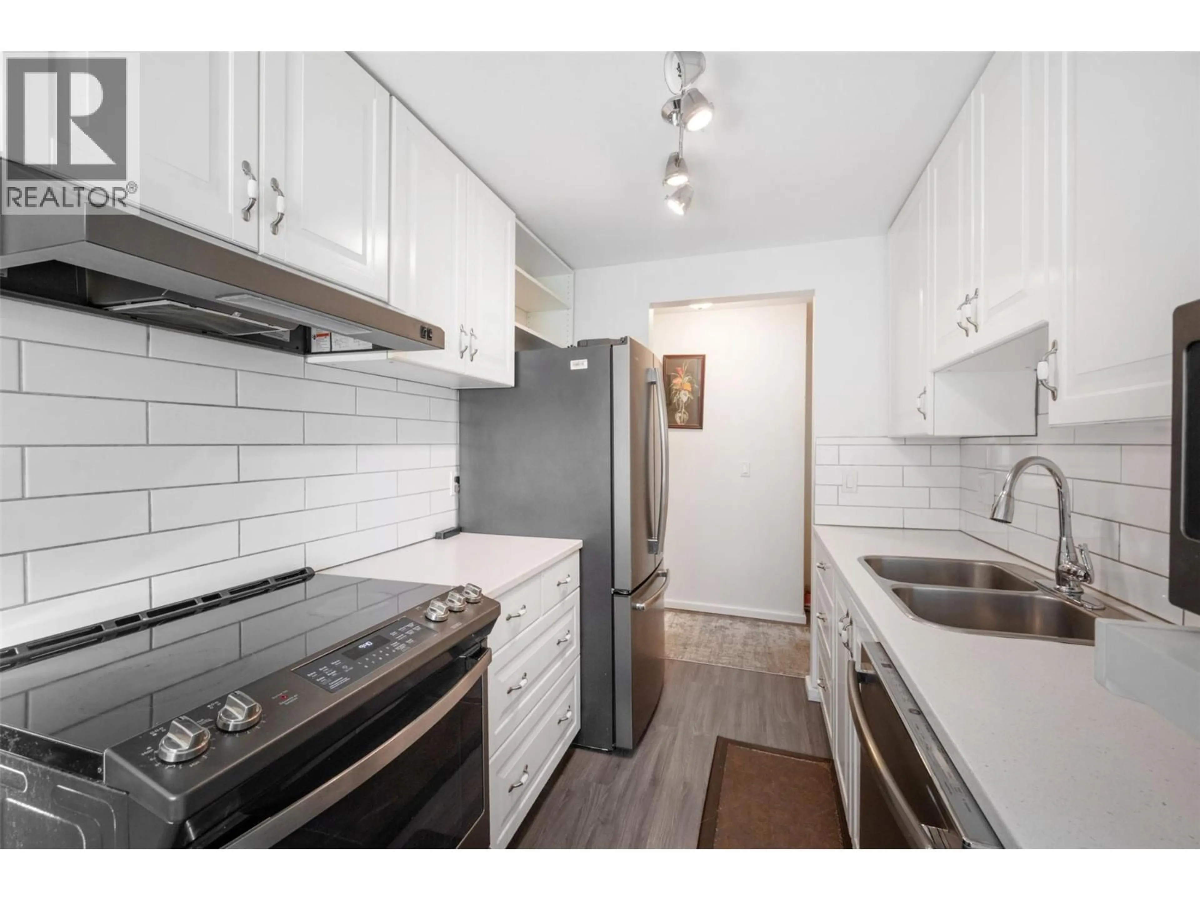 Standard kitchen, wood/laminate floor for 205 - 1300 CHURCH STREET, Penticton British Columbia V2A4R8