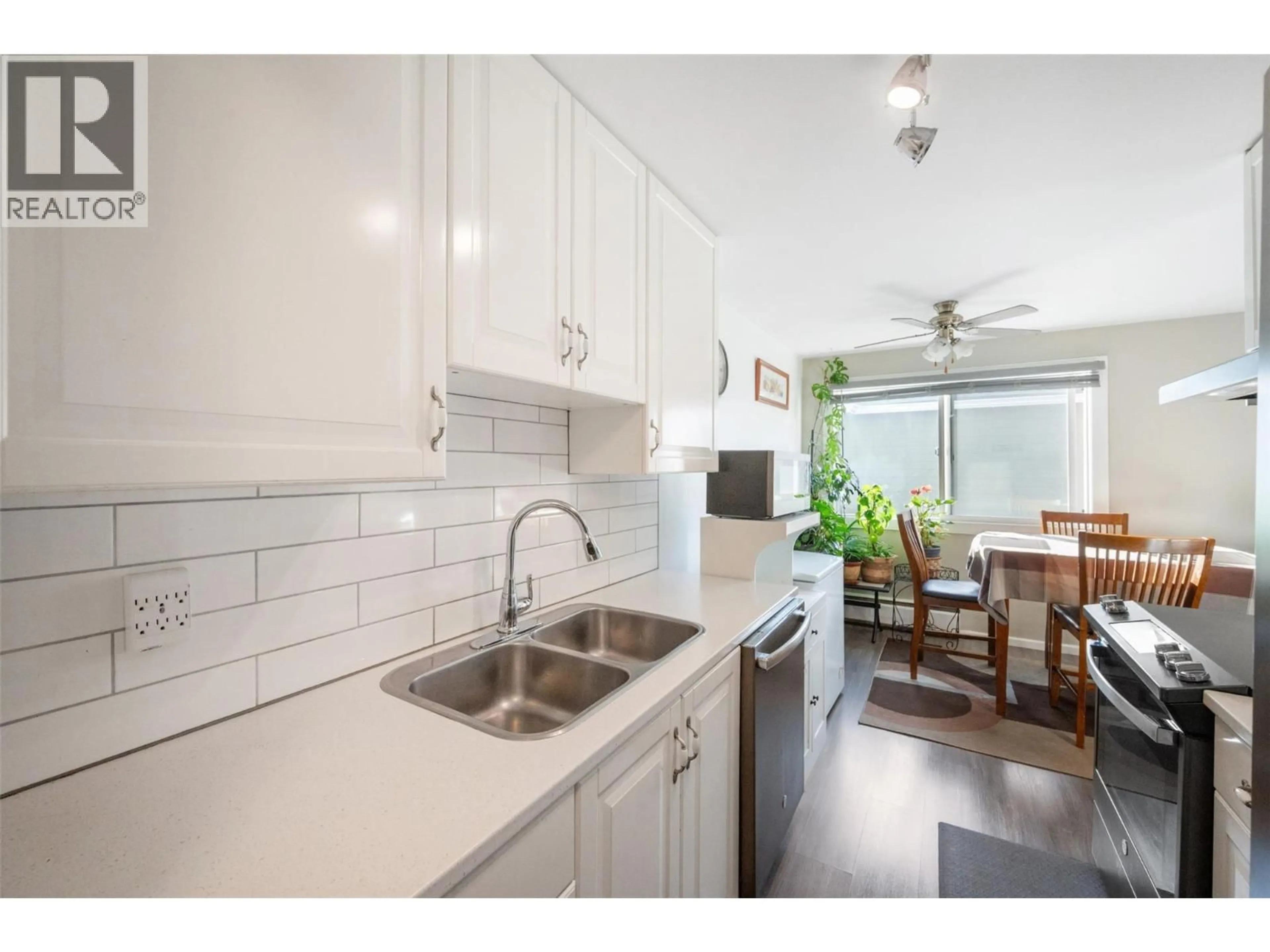 Standard kitchen, unknown for 205 - 1300 CHURCH STREET, Penticton British Columbia V2A4R8