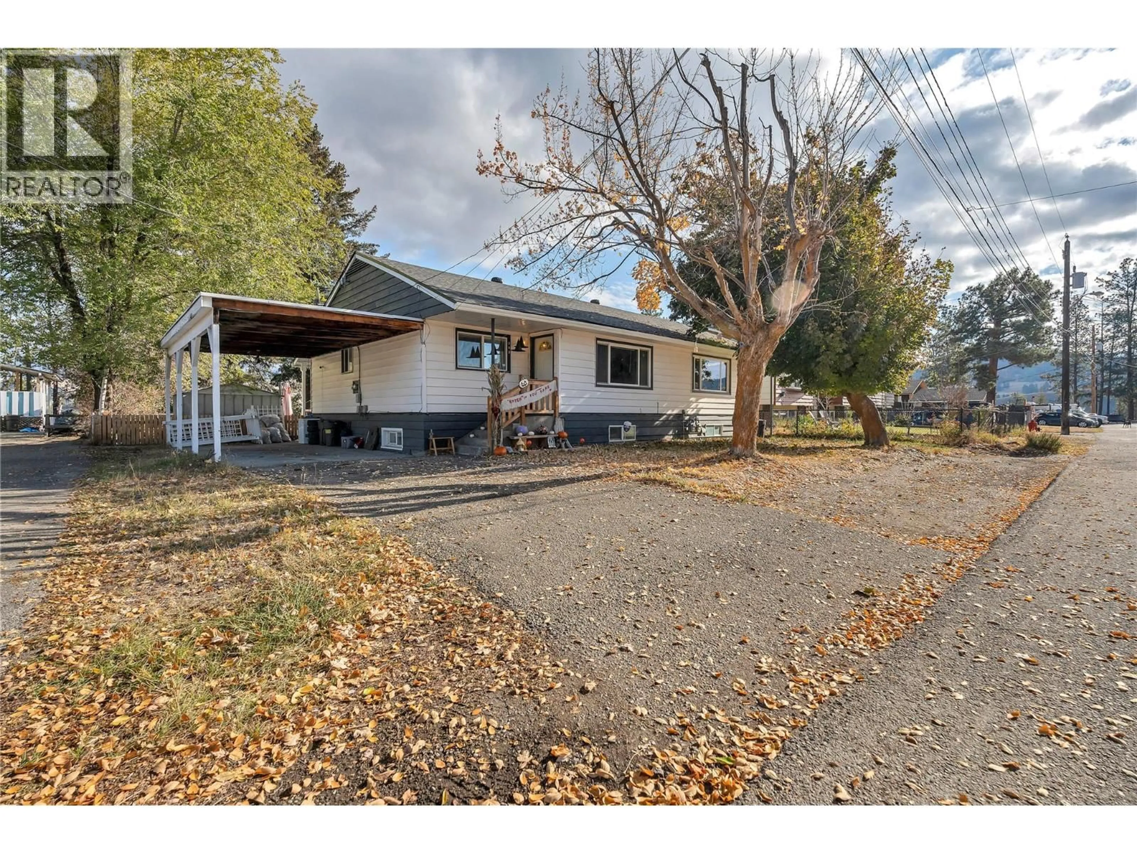 A pic from outside/outdoor area/front of a property/back of a property/a pic from drone, street for 203 MOODY STREET, Princeton British Columbia V0X1W0