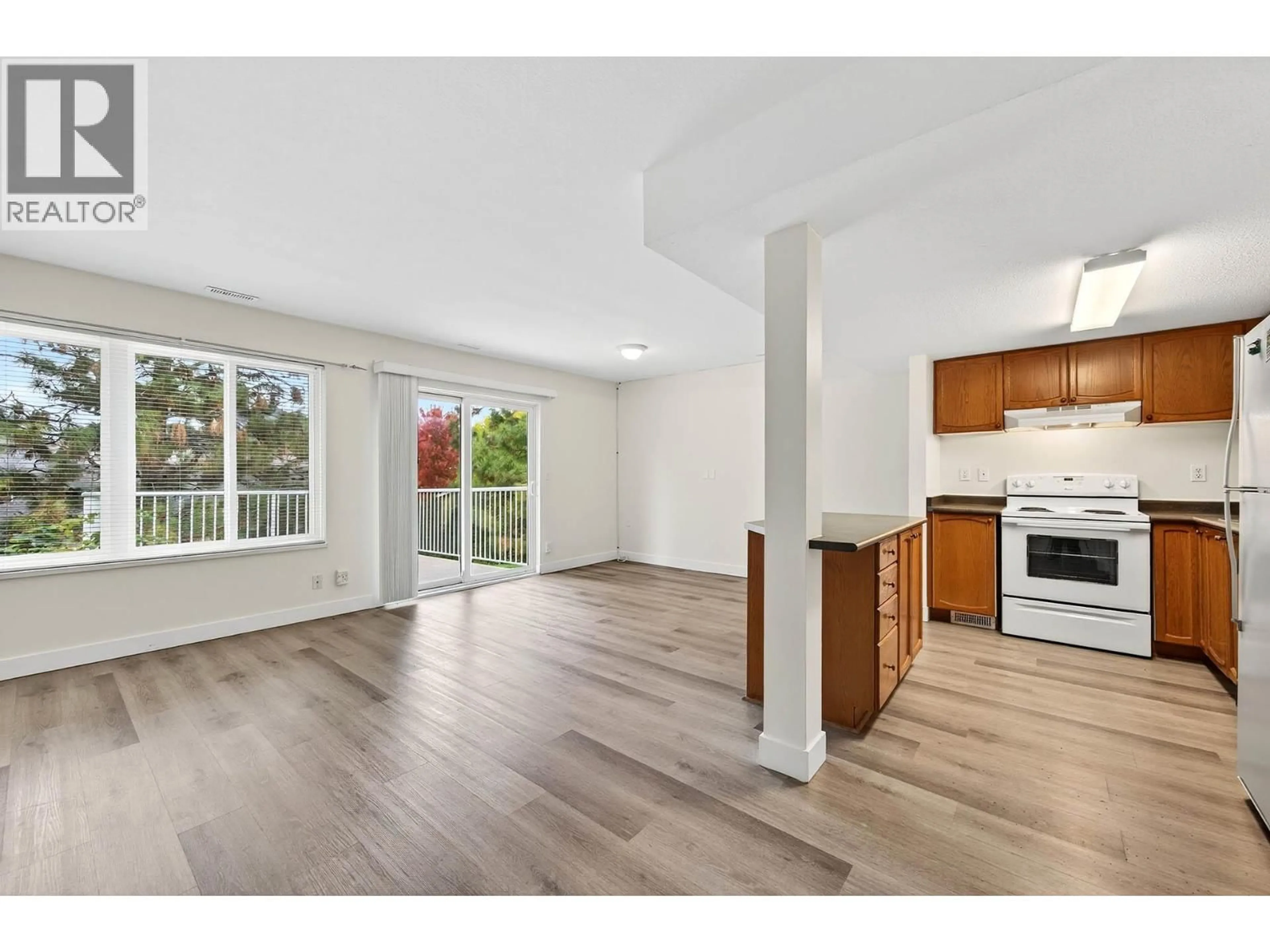 Open concept kitchen, unknown for 7 - 2050 QU'APPELLE BOULEVARD, Kamloops British Columbia V2E2R4
