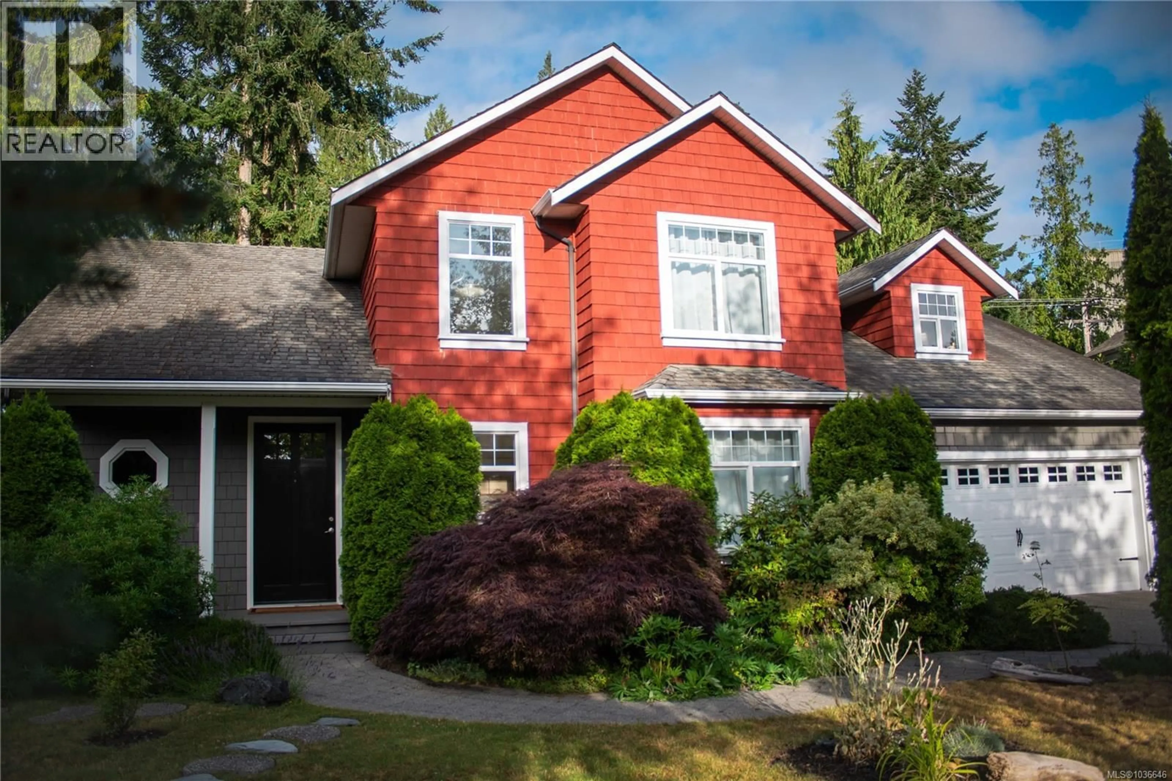 Home with brick exterior material, street for 907 SAVARY DRIVE, Qualicum Beach British Columbia V9K1R7